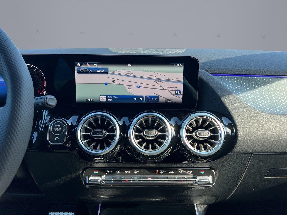 MERCEDES-BENZ GLA 200 AMG Line-image-14