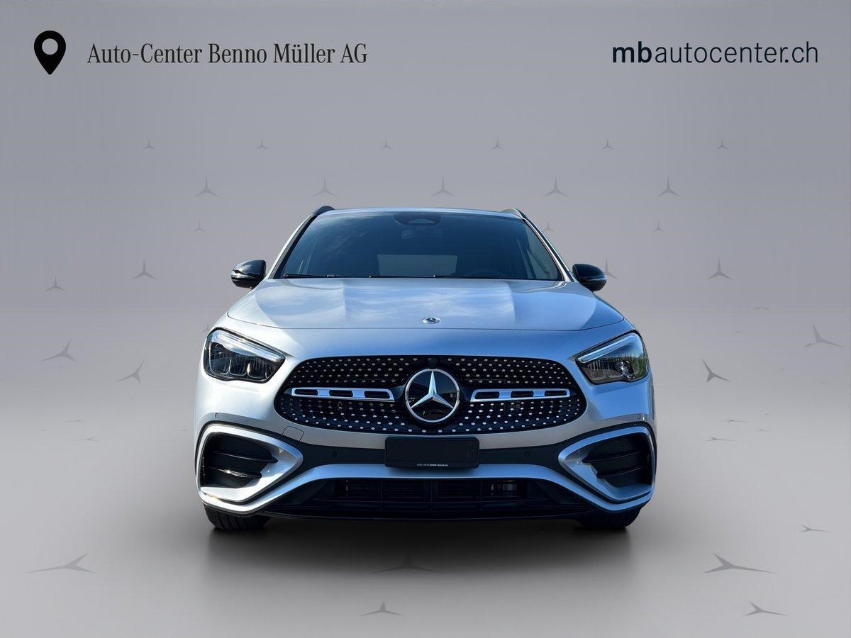 MERCEDES-BENZ GLA 200 AMG Line-image-7