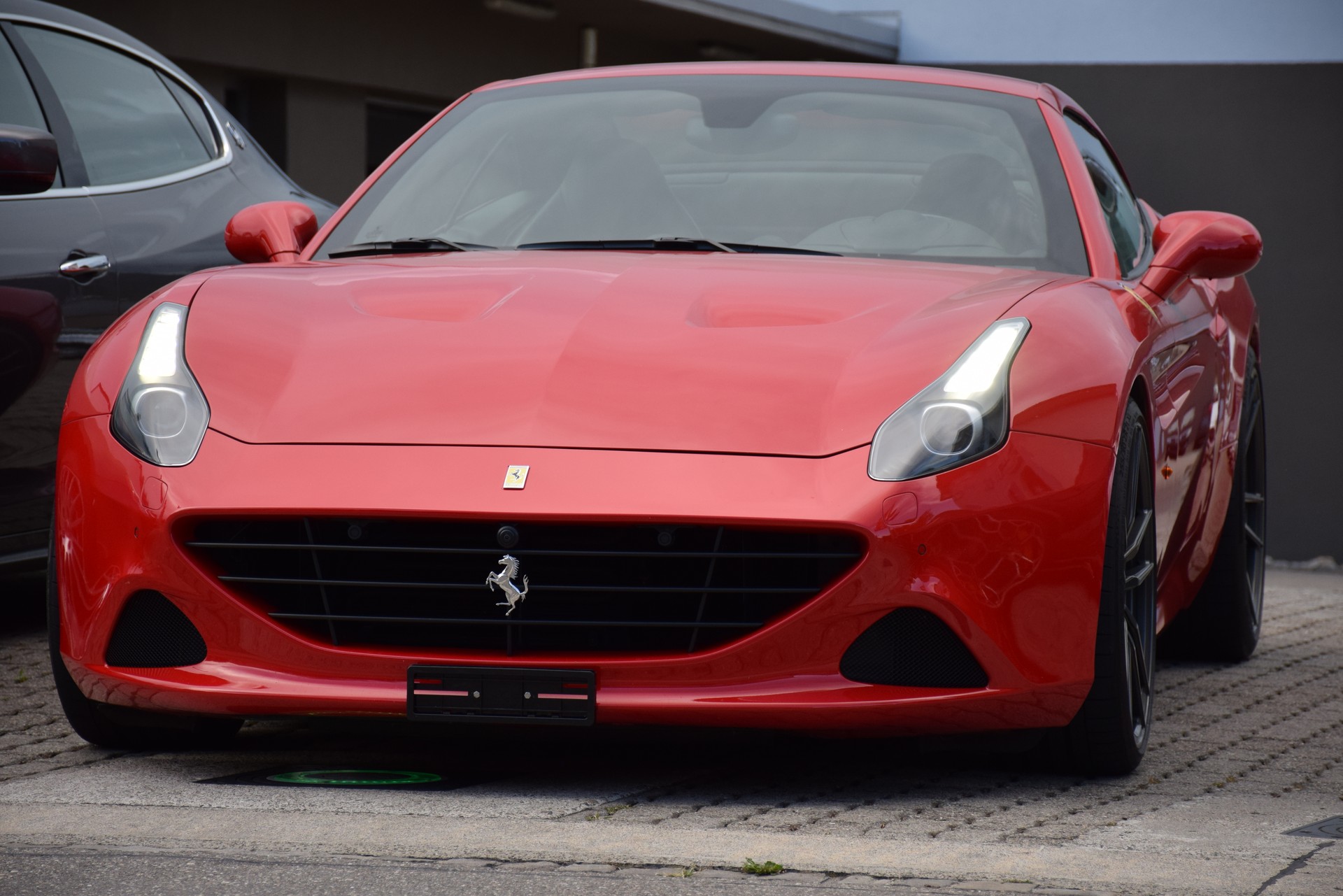 FERRARI California 3.9 V8 T-image-2