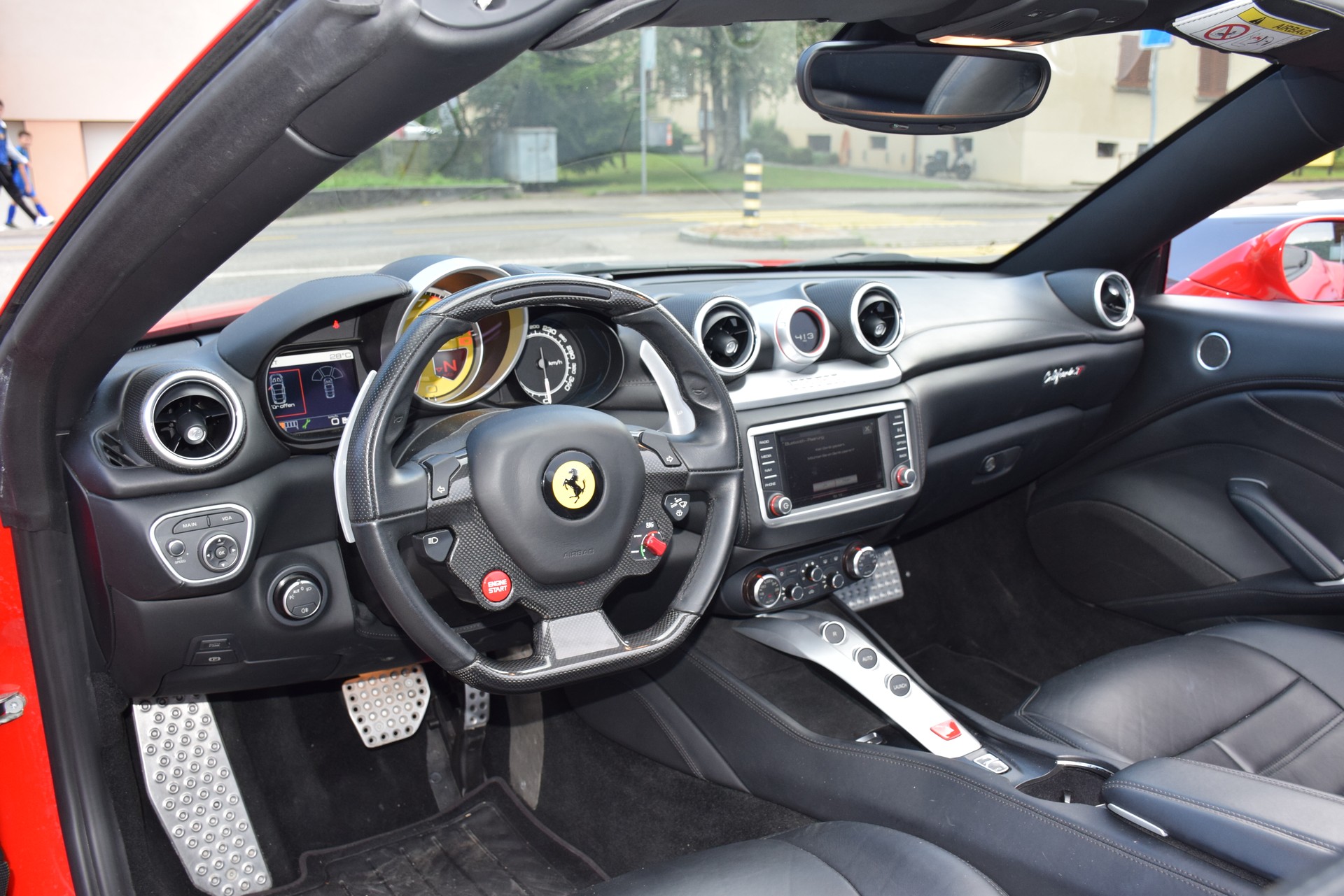 FERRARI California 3.9 V8 T-image-8