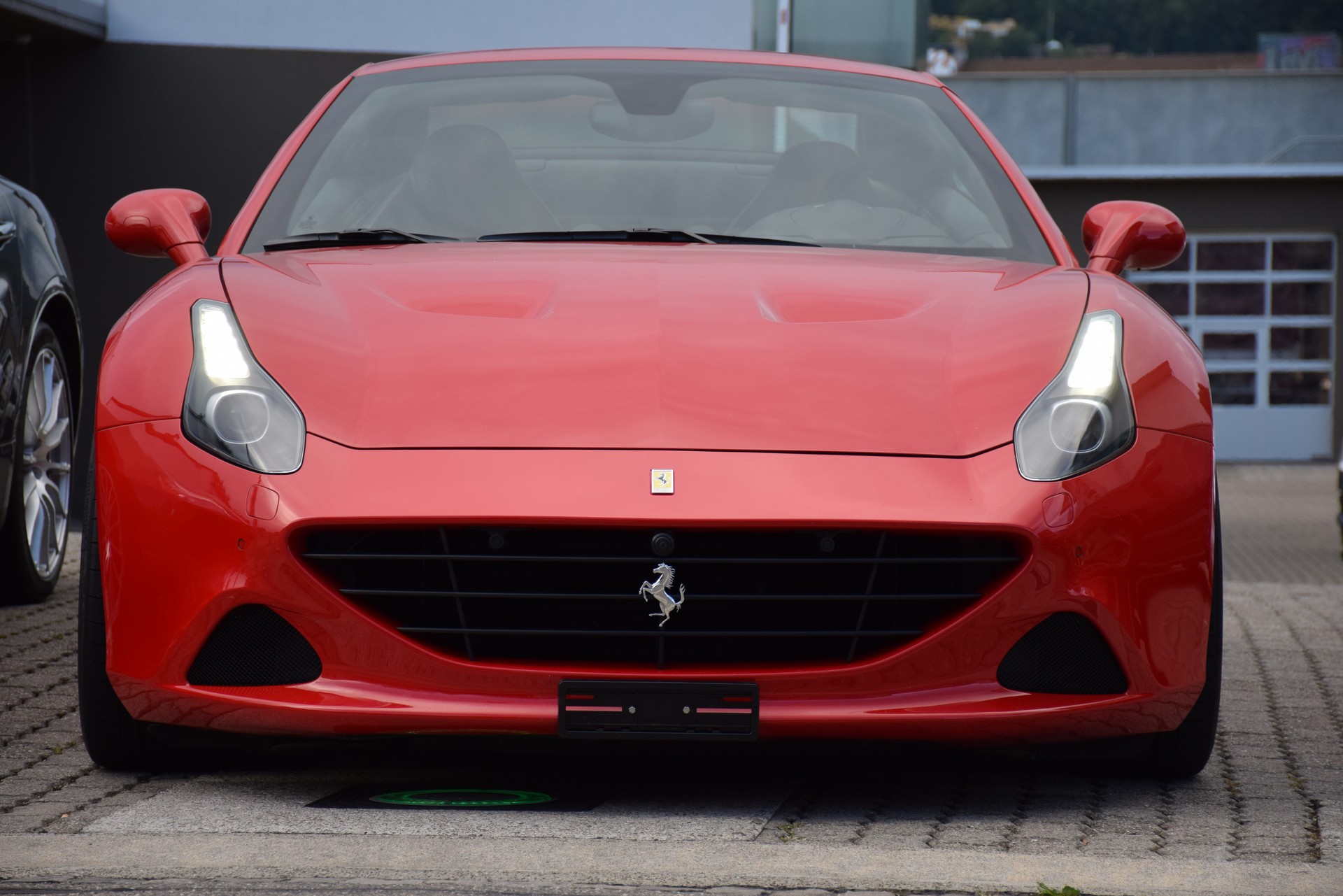FERRARI California 3.9 V8 T-image-3