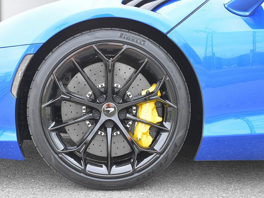 McLAREN ARTURA 3.0 V6 Performance-image-6