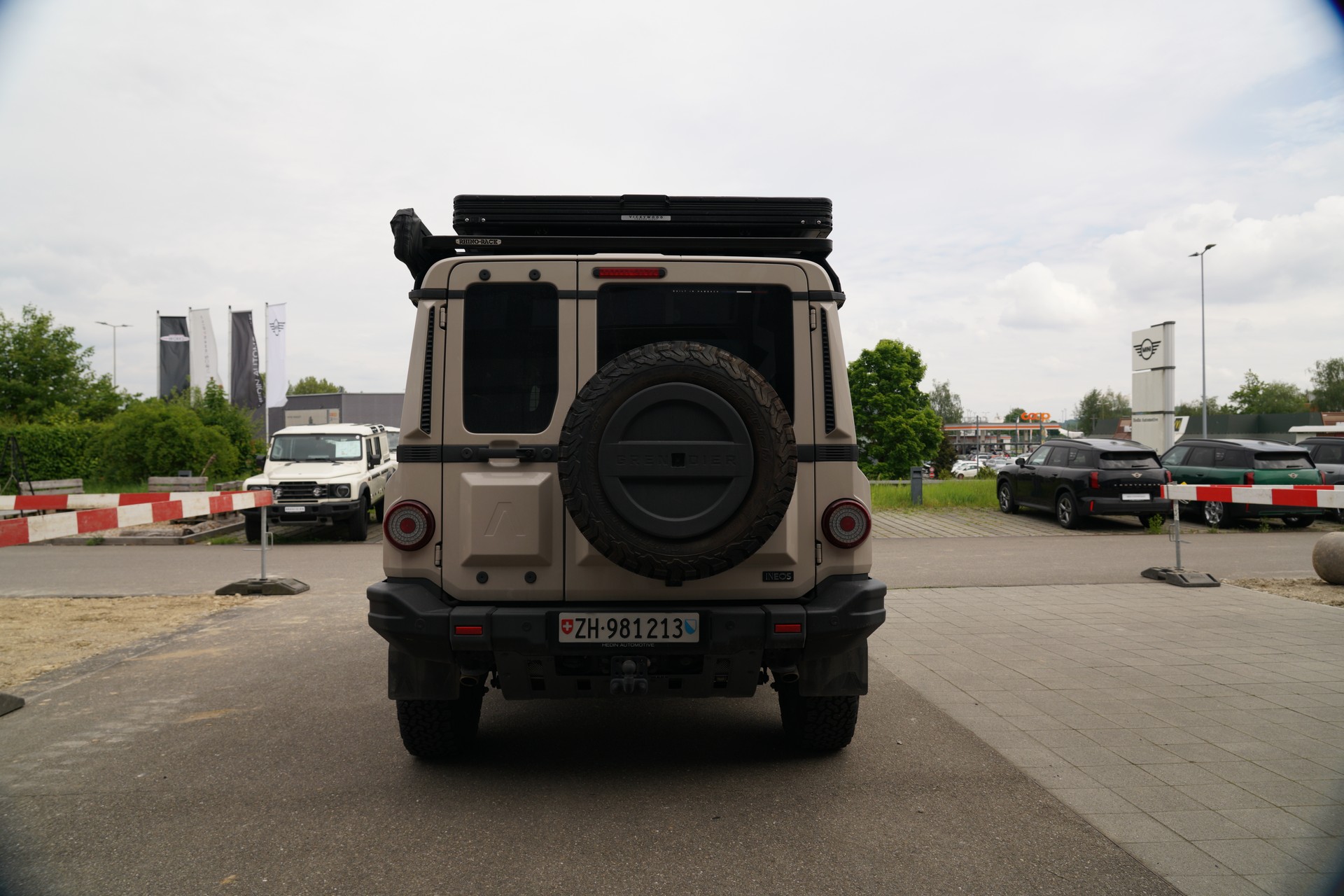 INEOS Grenadier 3.0 Utility Wagon 2-Sitz-showroom-element-3