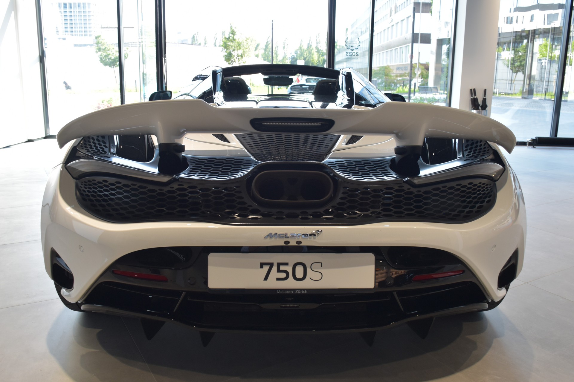 McLAREN 750S Spider Performance-image-4