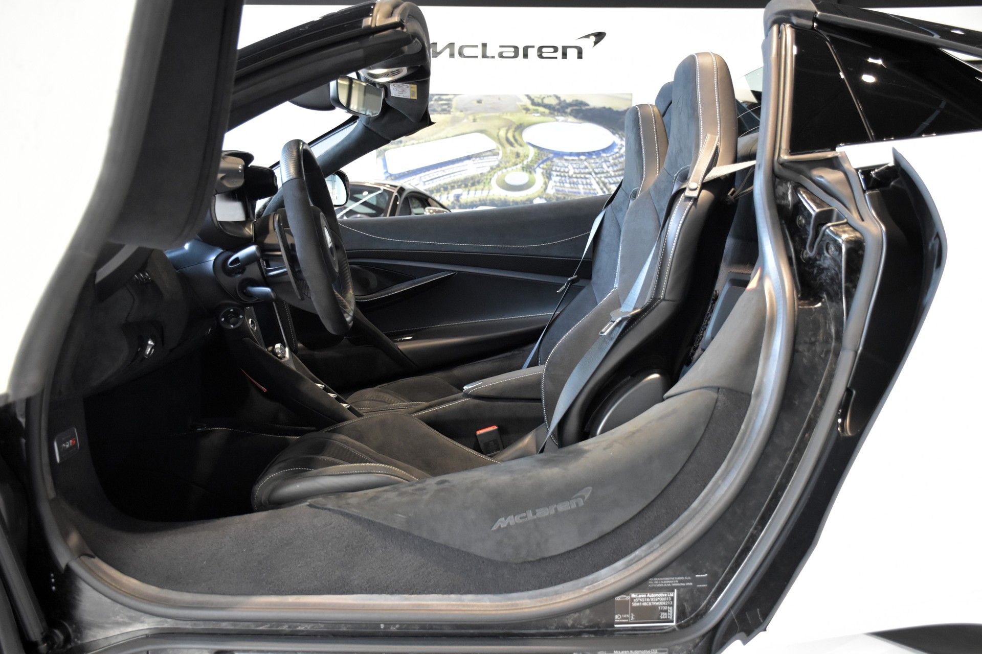 McLAREN 750S Spider Performance-image-10