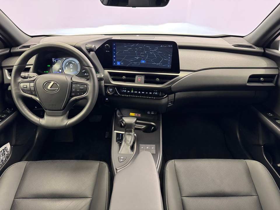 UX 250h Comfort E-FOUR Voll-Hybrid