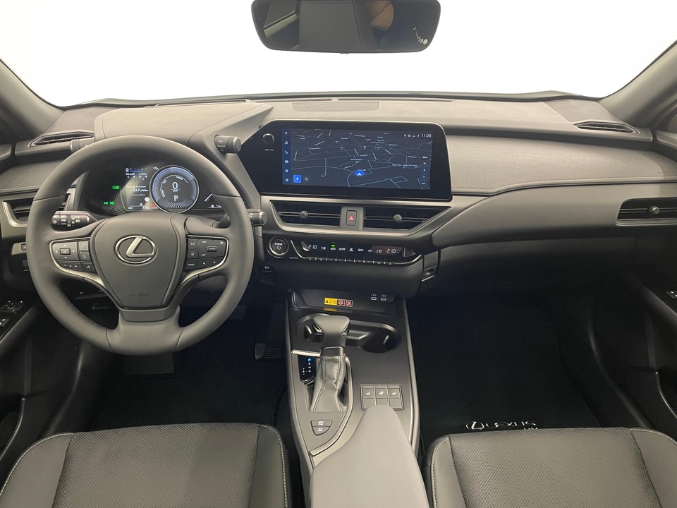 UX 250h Comfort E-FOUR Voll-Hybrid