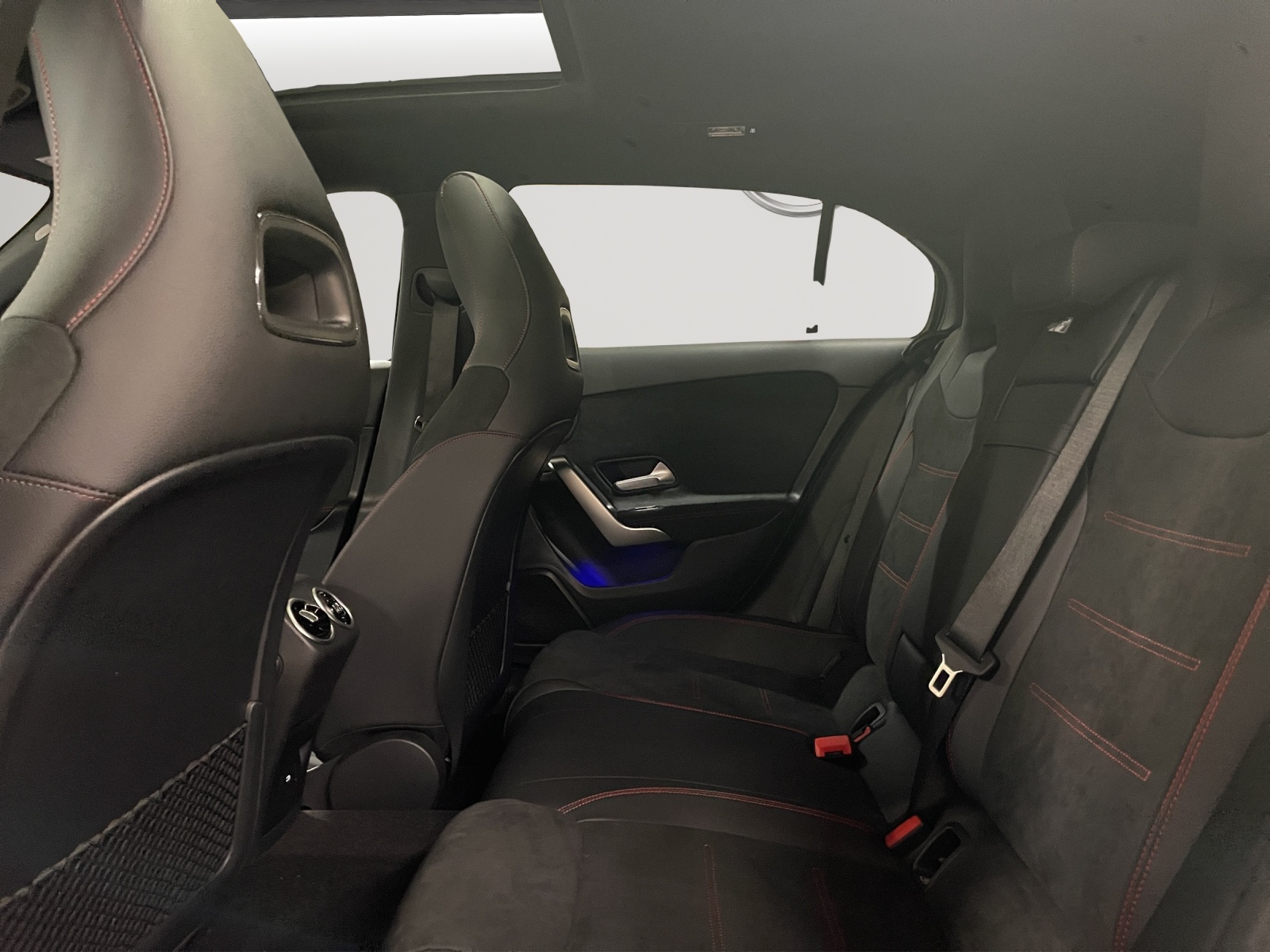 Image MERCEDES-BENZ A-220 A 220 4Matic 8G-DCT