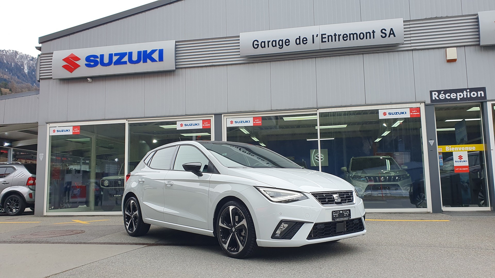 SEAT Ibiza 1.0 EcoTSI FR DSG-showroom-element-1