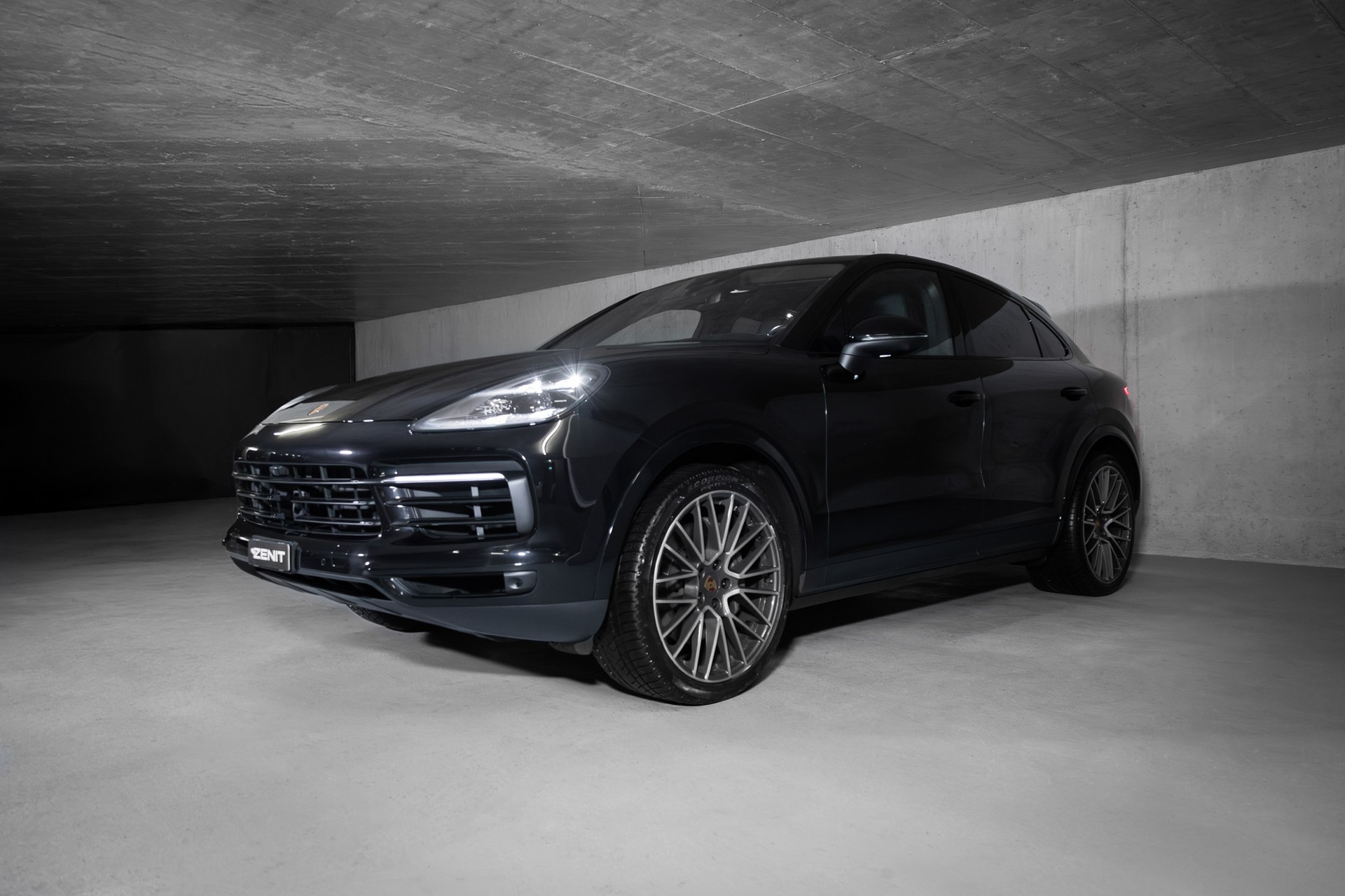 PORSCHE Cayenne S Coupé-showroom-element-3