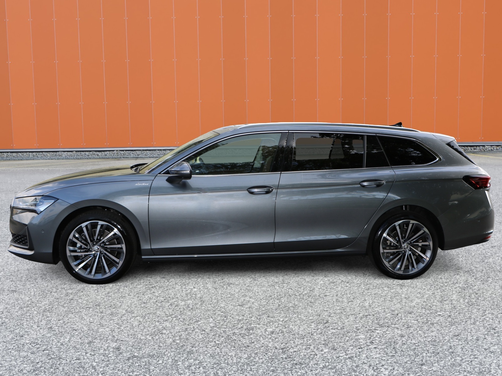 SKODA Superb Combi 2.0 TSI L&K 4x4 DSG-showroom-element-2