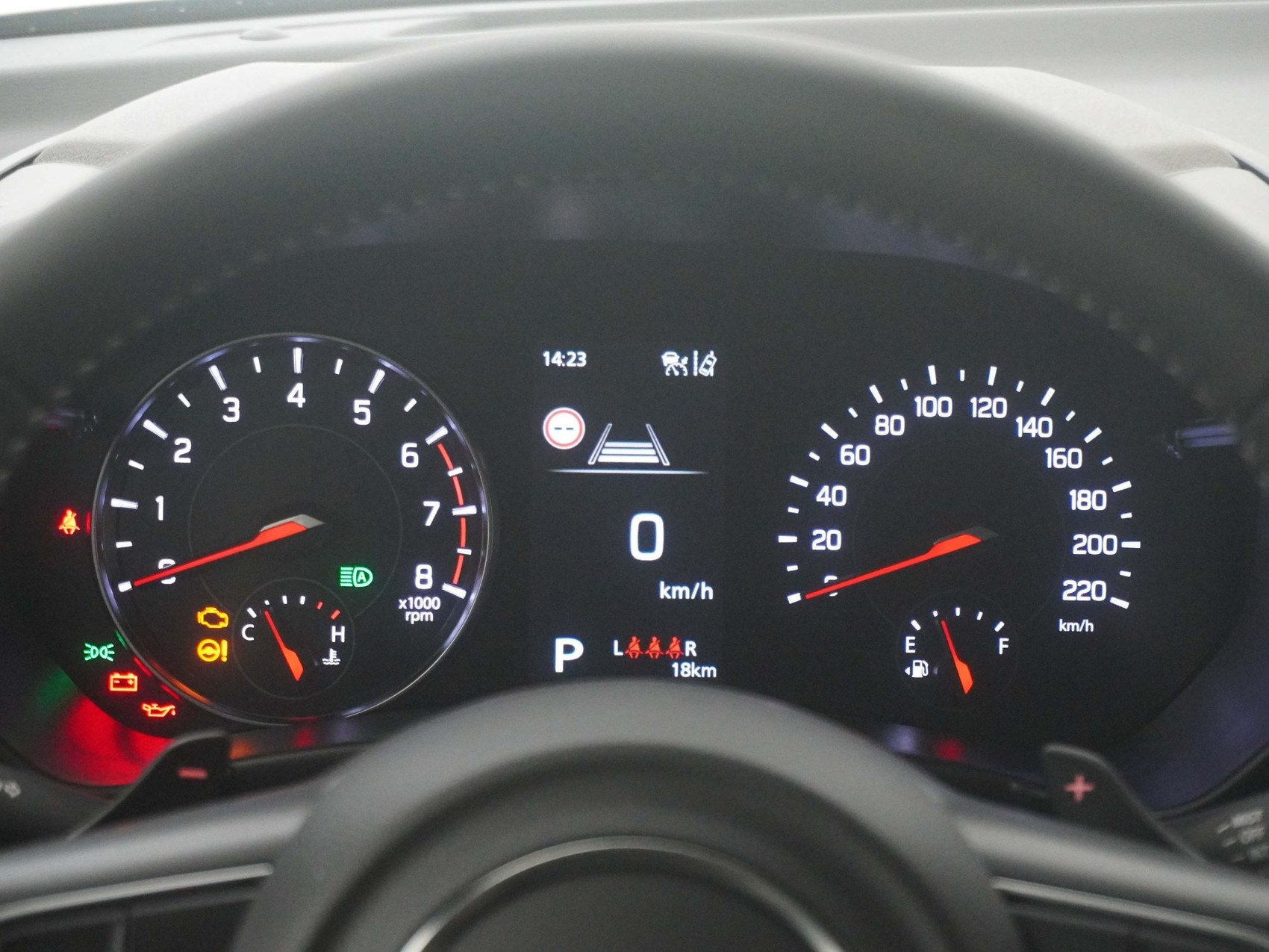 SUZUKI SWIFT 1.2 Tradizio Top Hybrid 4x4-image-10