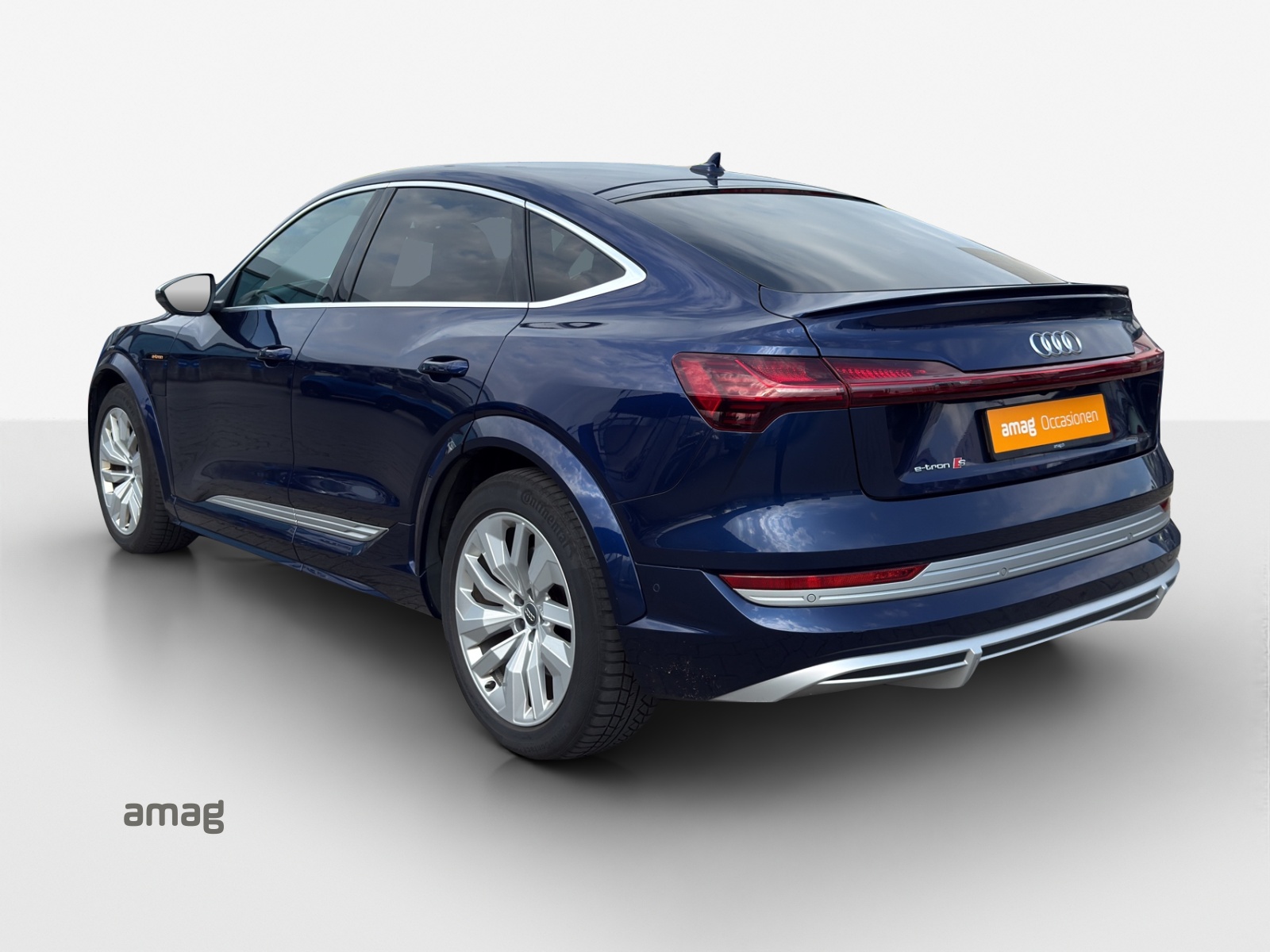AUDI e-tron S Sportback quattro-showroom-element-2