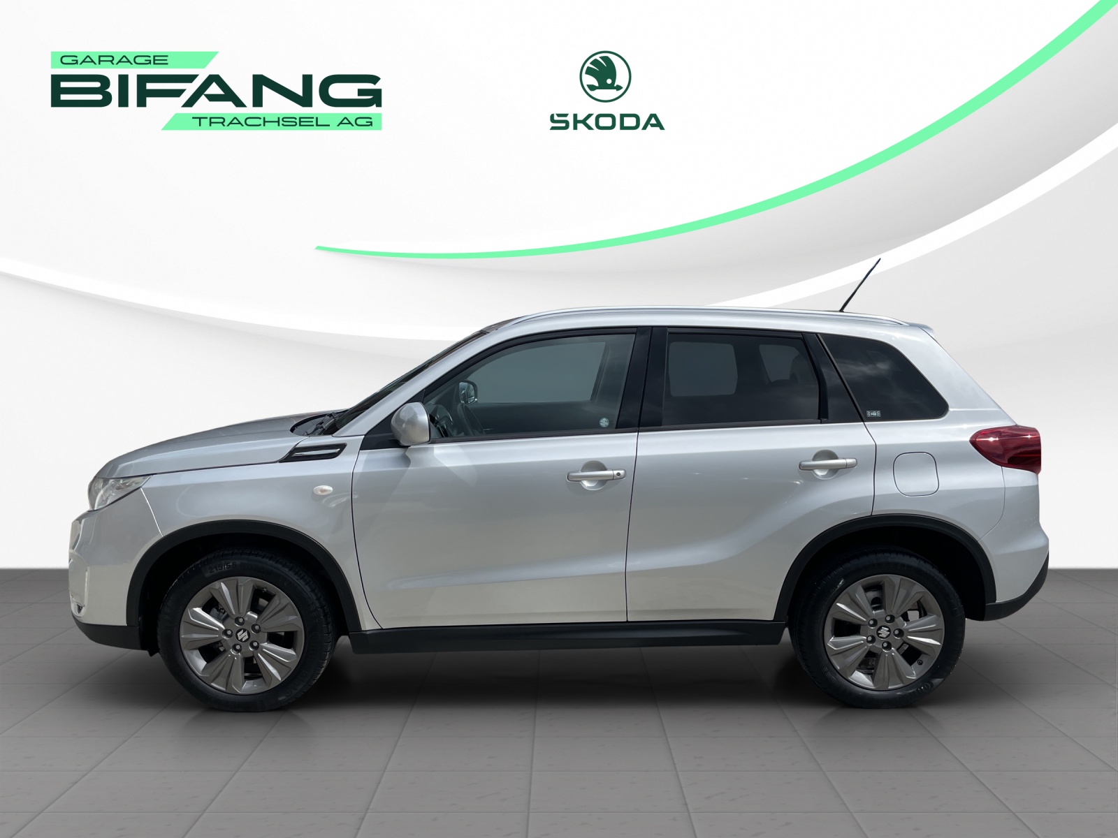 SUZUKI Vitara 1.4 Boosterjet Compact + Automatic-showroom-element-2