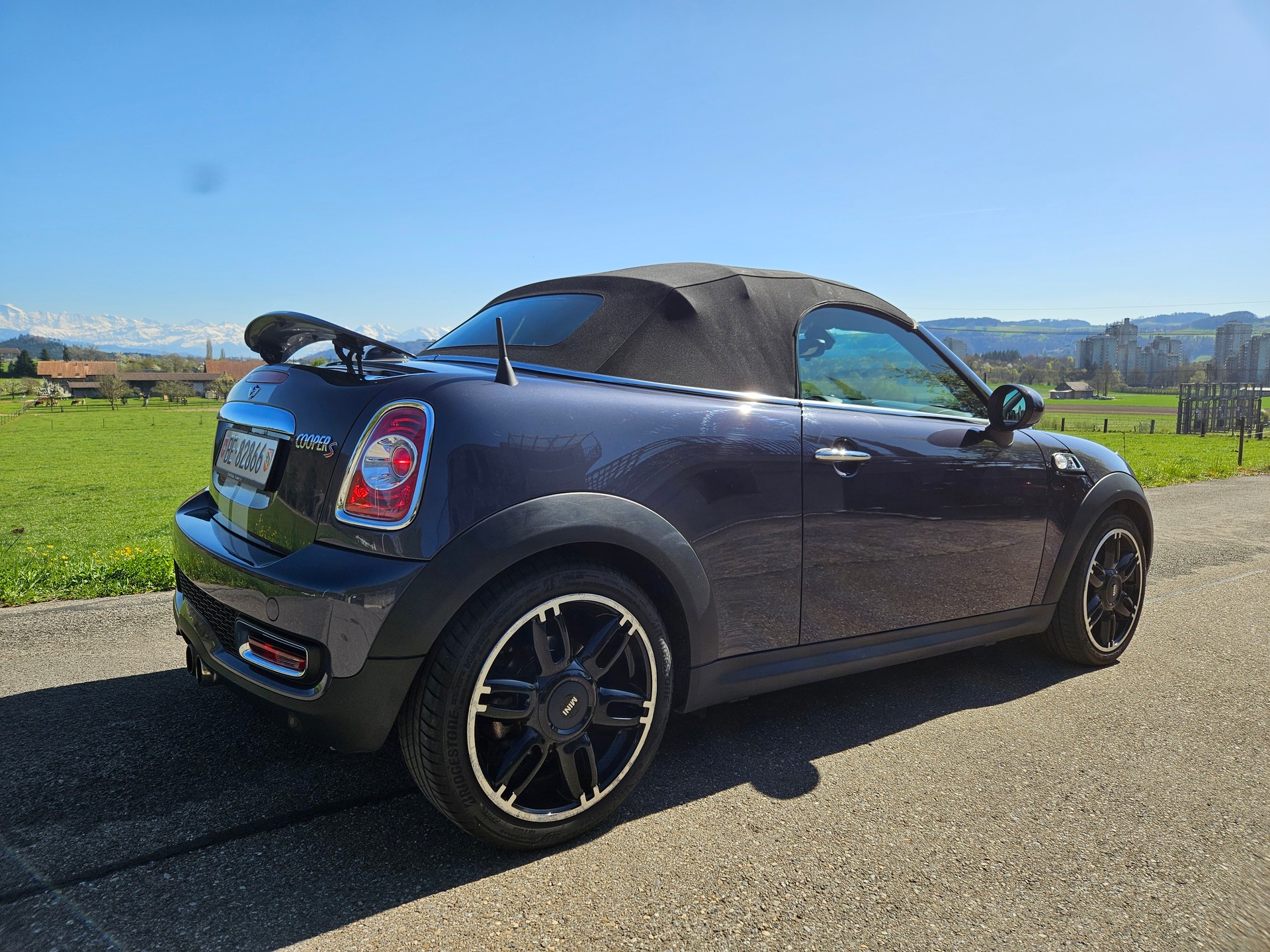 MINI Cooper S Roadster-showroom-element-3