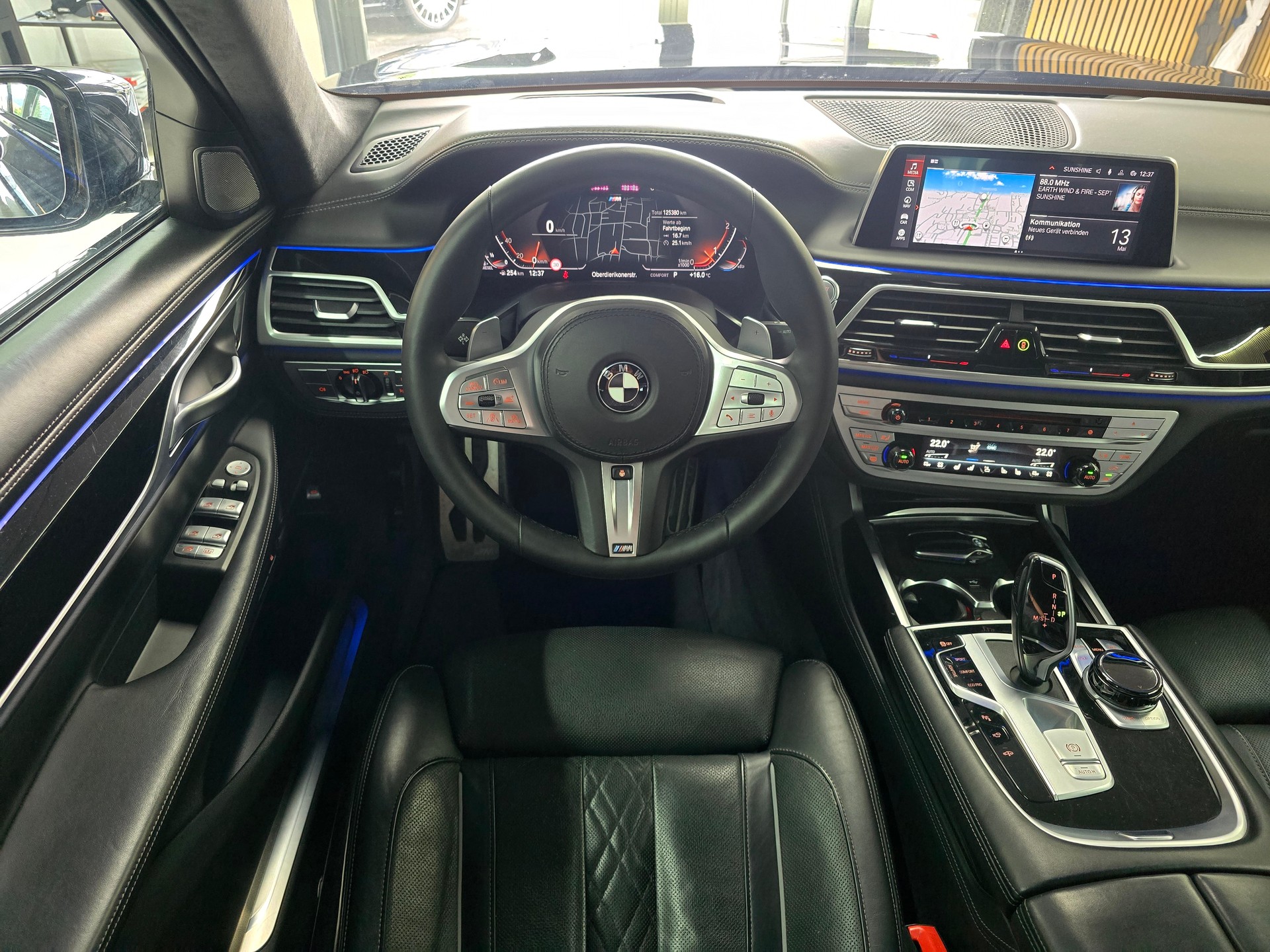 BMW 740d xDrive Steptronic M-Sport LCI-image-10