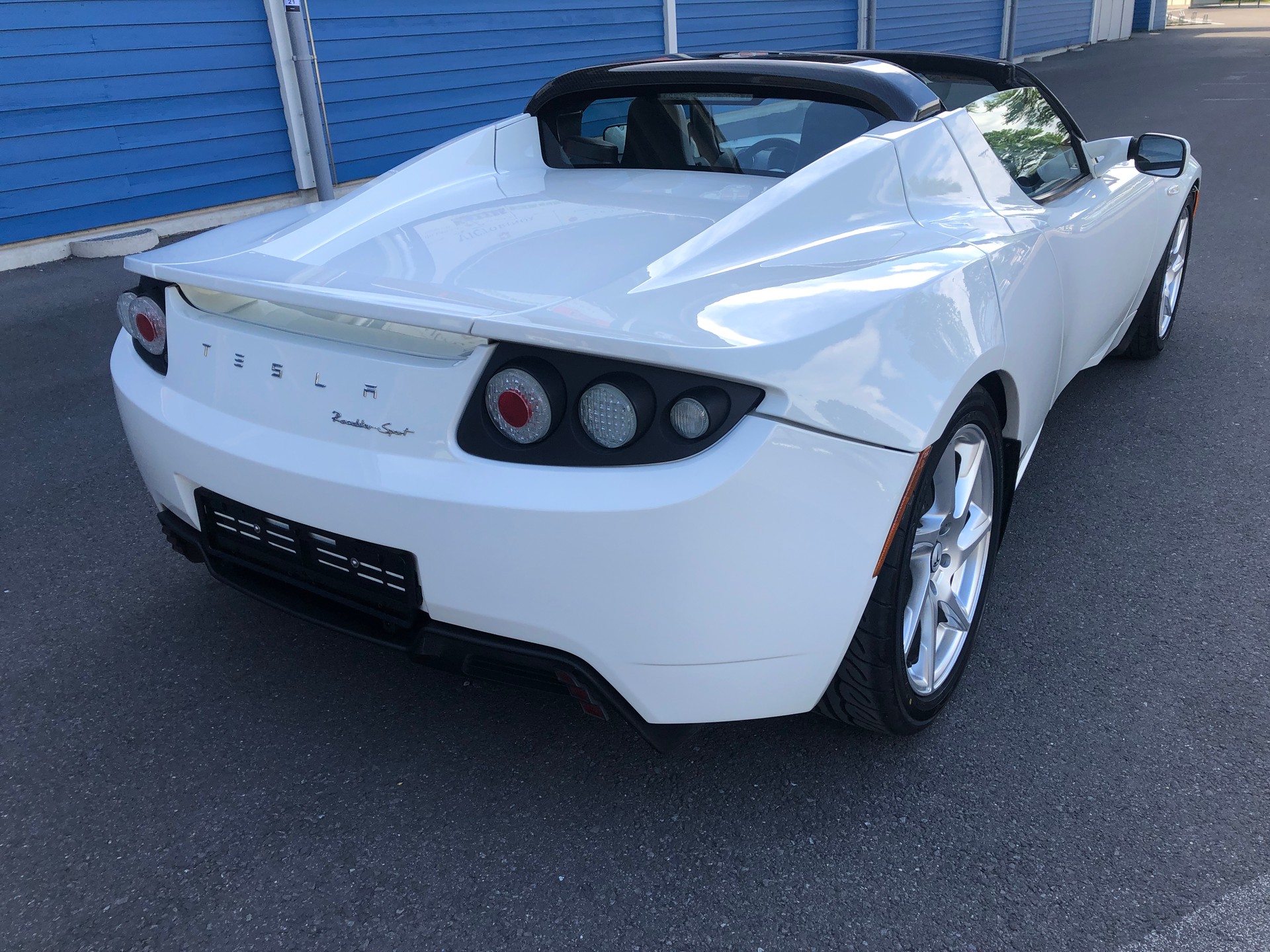 TESLA Roadster Sport-showroom-element-2