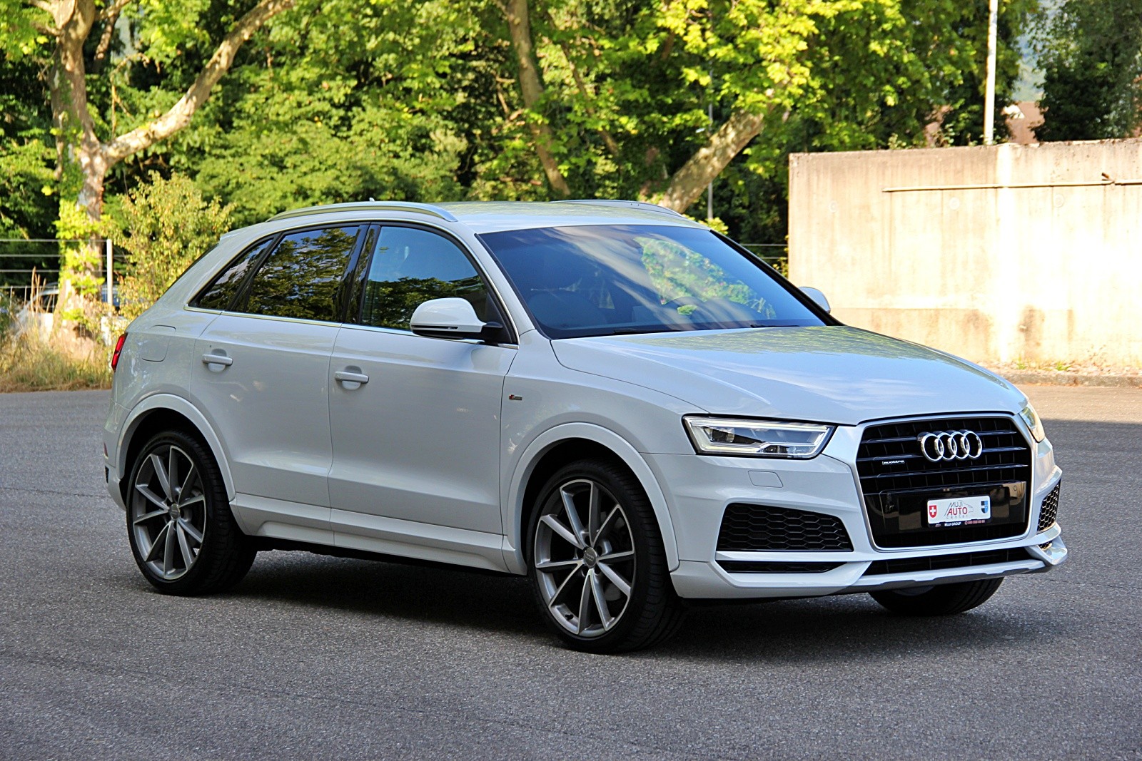 AUDI Q3 2.0 TDI sport quattro S-Line-image-6