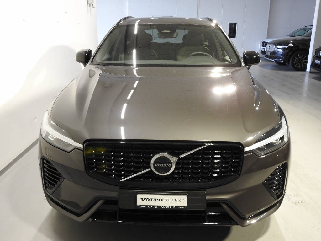 VOLVO XC60 2.0 T6 TE Plus Dark eAWD-showroom-element-1