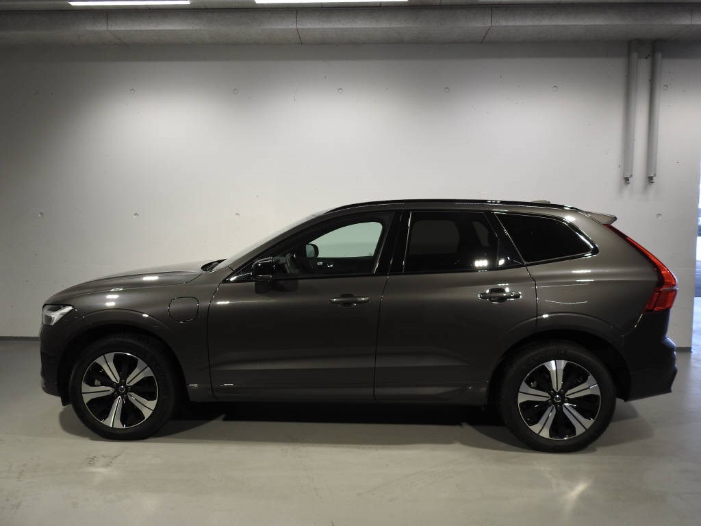 VOLVO XC60 2.0 T6 TE Plus Dark eAWD-showroom-element-2