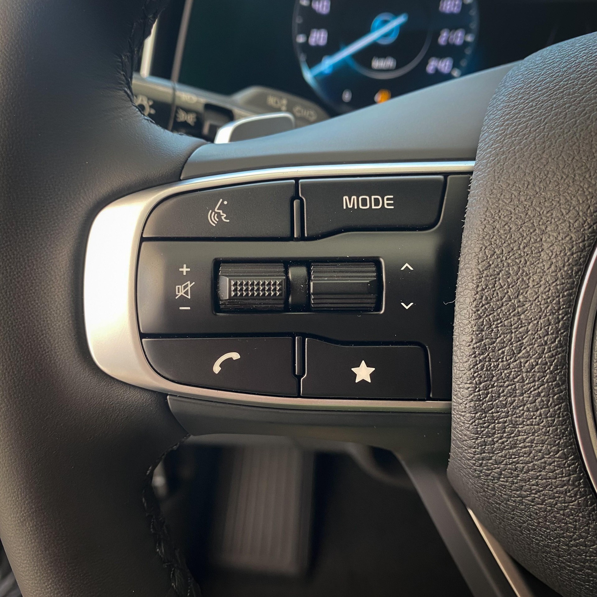 KIA Sportage 1.6 T-GDi Hybrid GT-Line-image-7