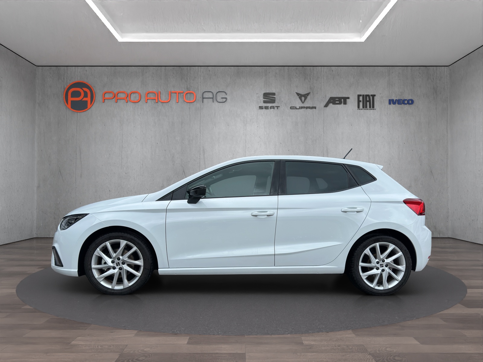 SEAT Ibiza 1.5 EcoTSI Hola FR DSG-showroom-element-1