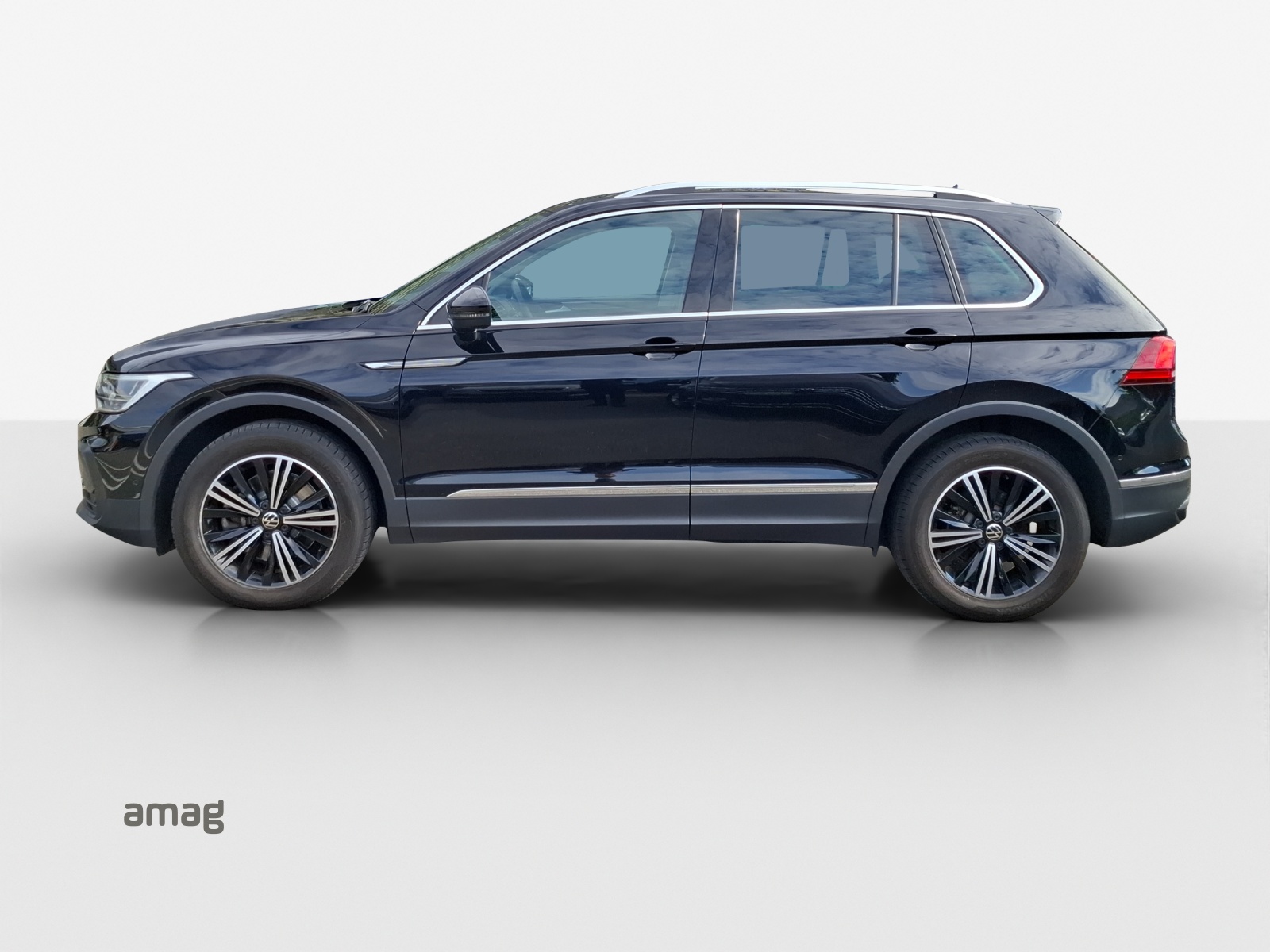 VW Tiguan 2.0TSI Life 4Motion DSG-showroom-element-1