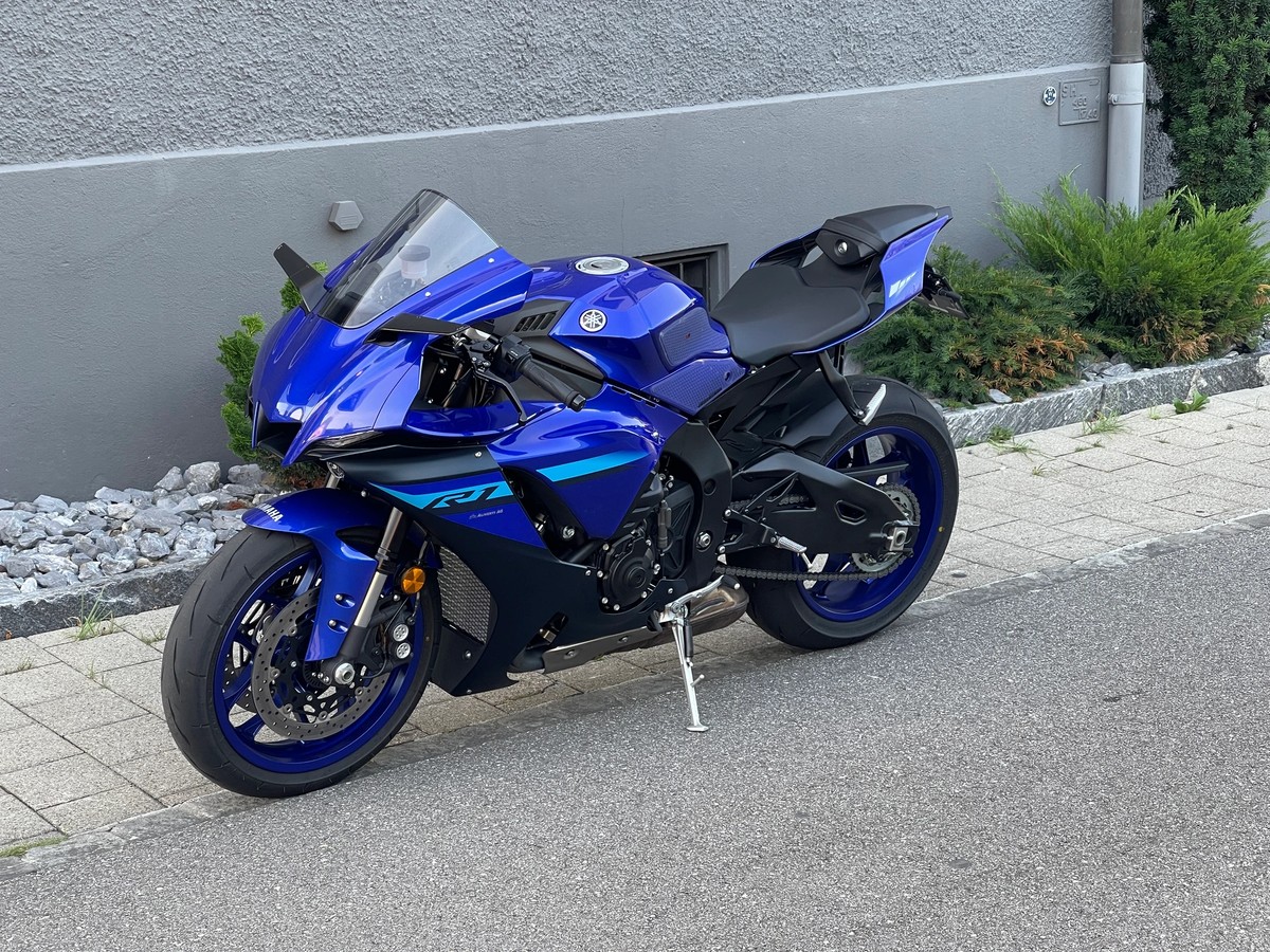 Verwunderlich Yamaha R1 Kaufen Bilder
