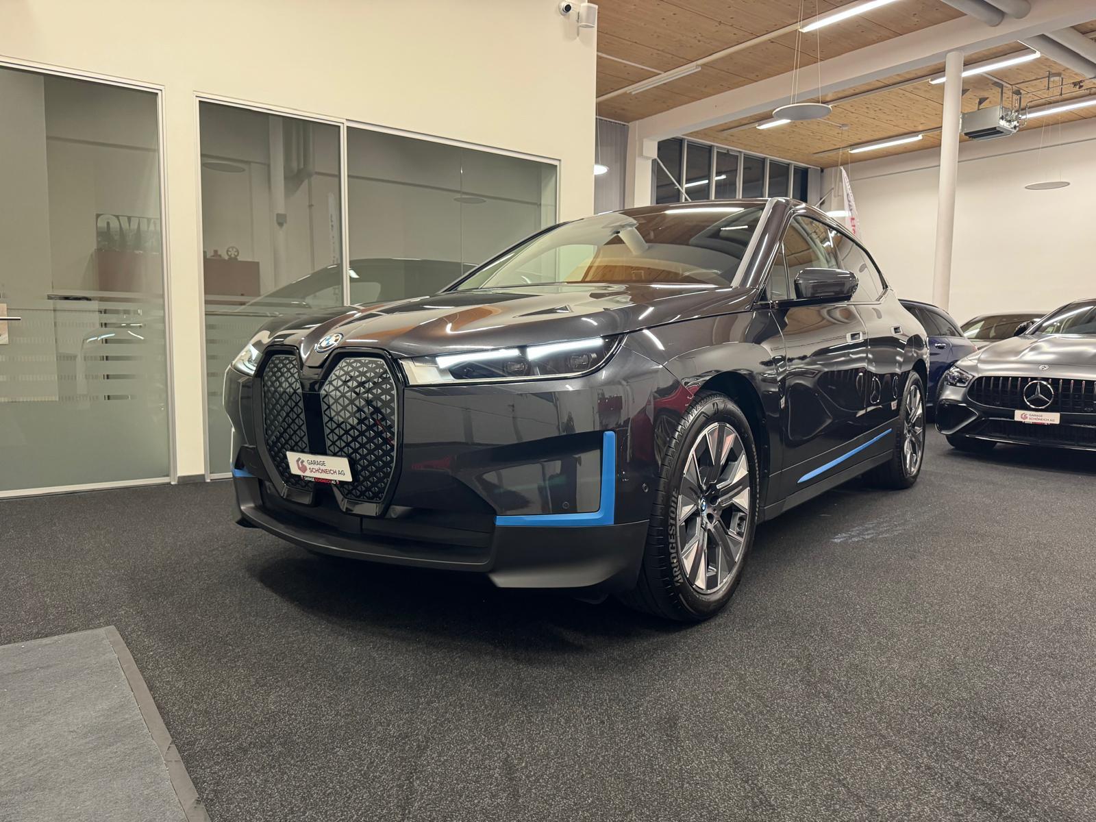 BMW iX xDrive40