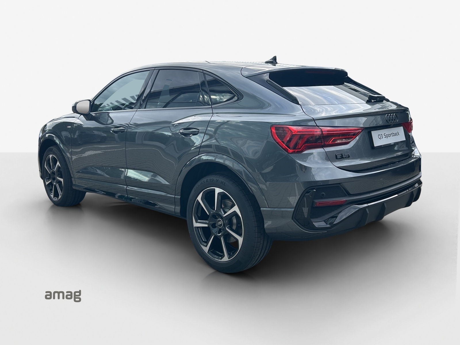 AUDI Q3 Sportback 40 TFSI S line quattro-showroom-element-2