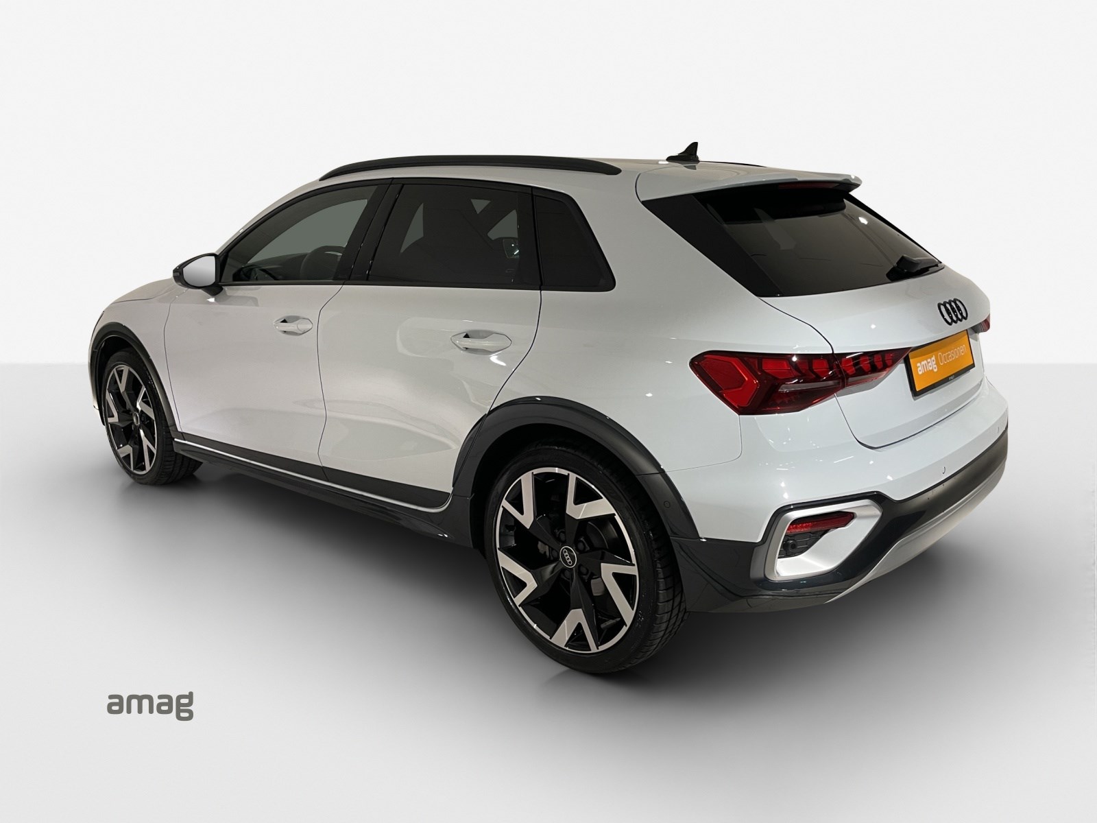 AUDI A3 Sportback 35 TDI advanced-image-2