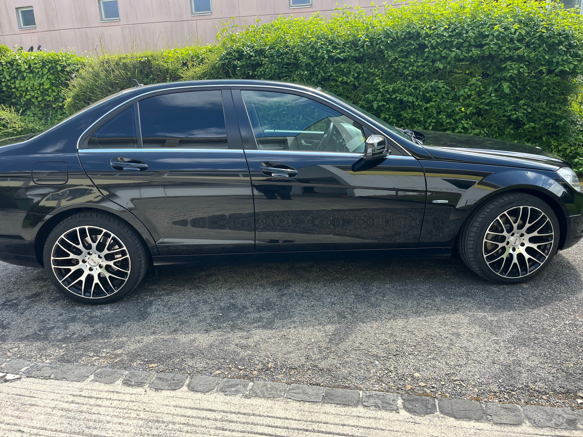 MERCEDES-BENZ C 220 CDI BlueEfficiency Elégance-image-3