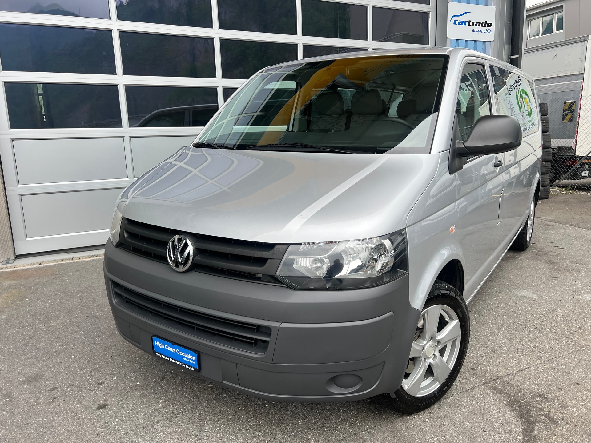 VW T5 2.0 TDI 4x4 *** 9 Plätzer * AHK 2500 kg. * frisch ab MFK * 1 Jahr Garantie möglich ***-showroom-element-1