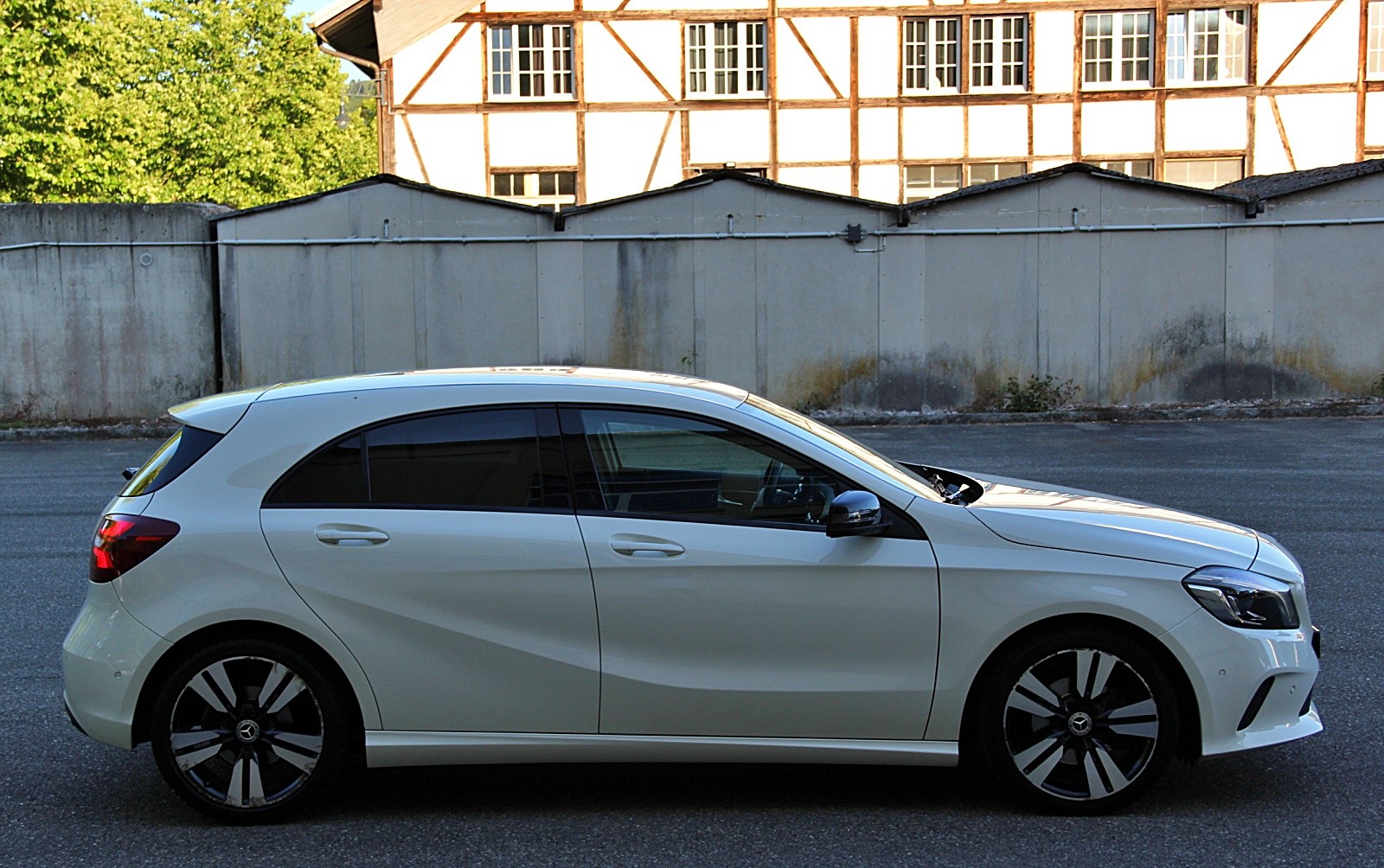 MERCEDES-BENZ A 200 CDI Urban 7G-DCT-image-5