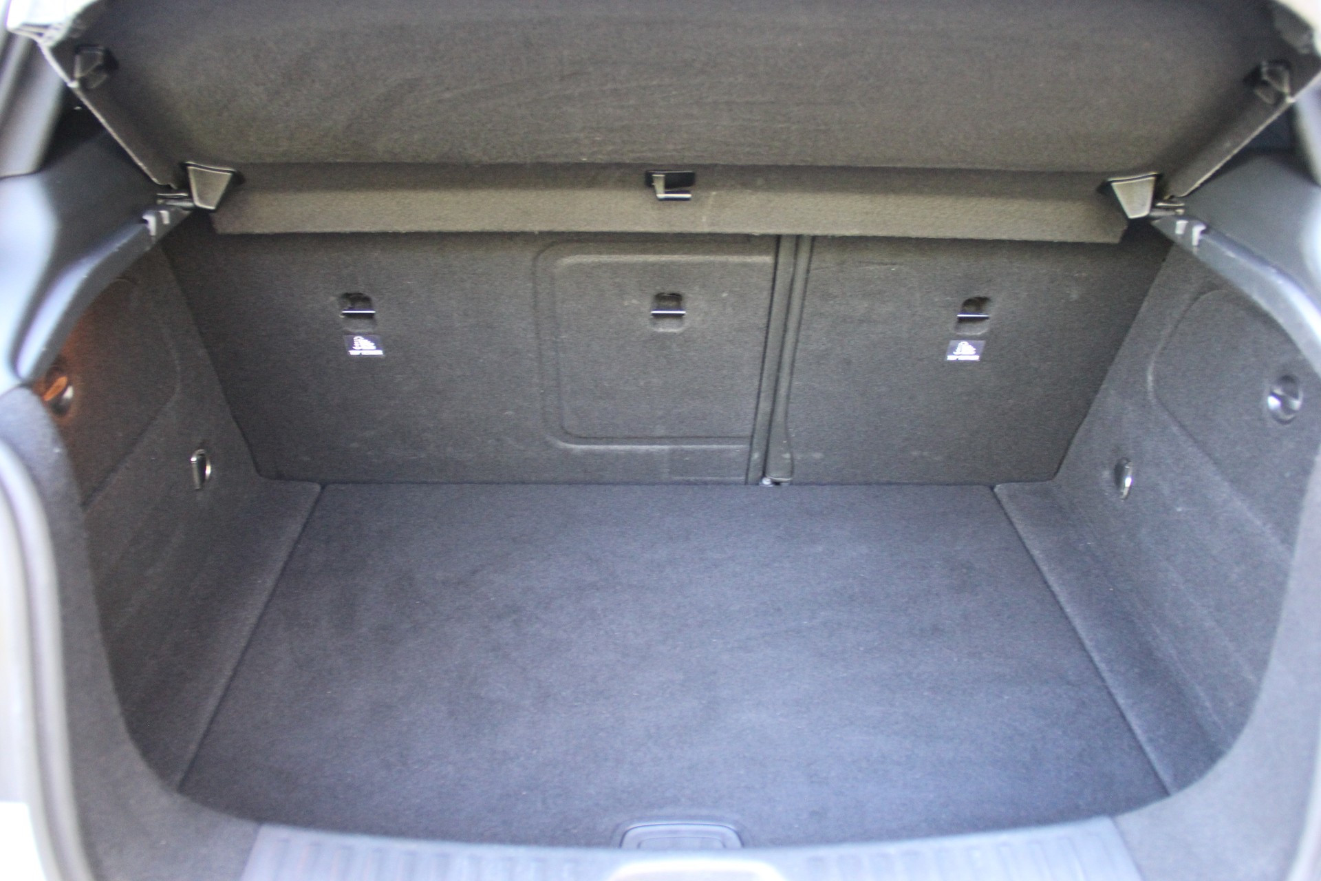 MERCEDES-BENZ A 200 CDI Urban 7G-DCT-image-15