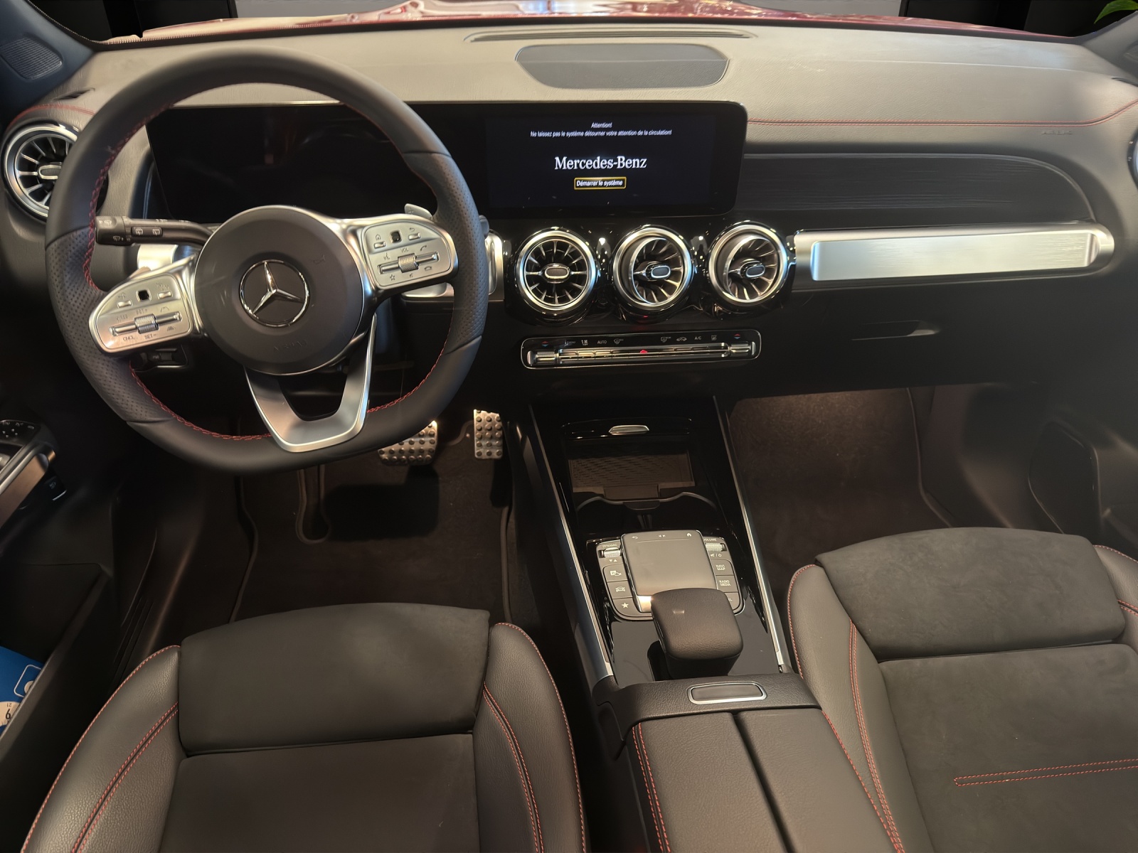 Image MERCEDES-BENZ EQB-350 EQB 350 66,5 kWh 4Matic Swiss Star