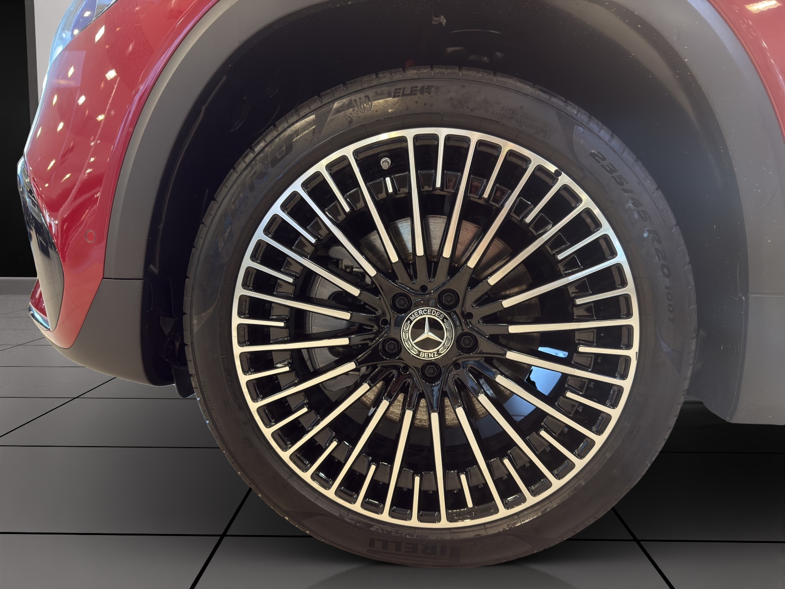 Image MERCEDES-BENZ EQB-350 EQB 350 66,5 kWh 4Matic Swiss Star