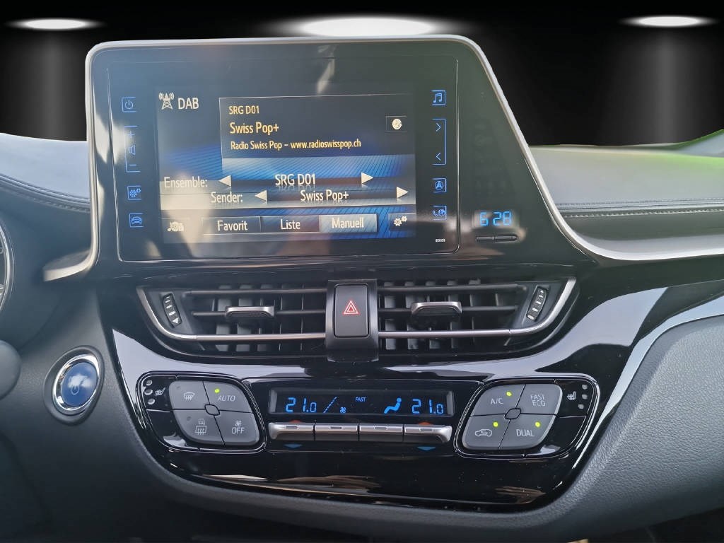 TOYOTA C-HR 1.8 VVTi HSD Trend-image-10