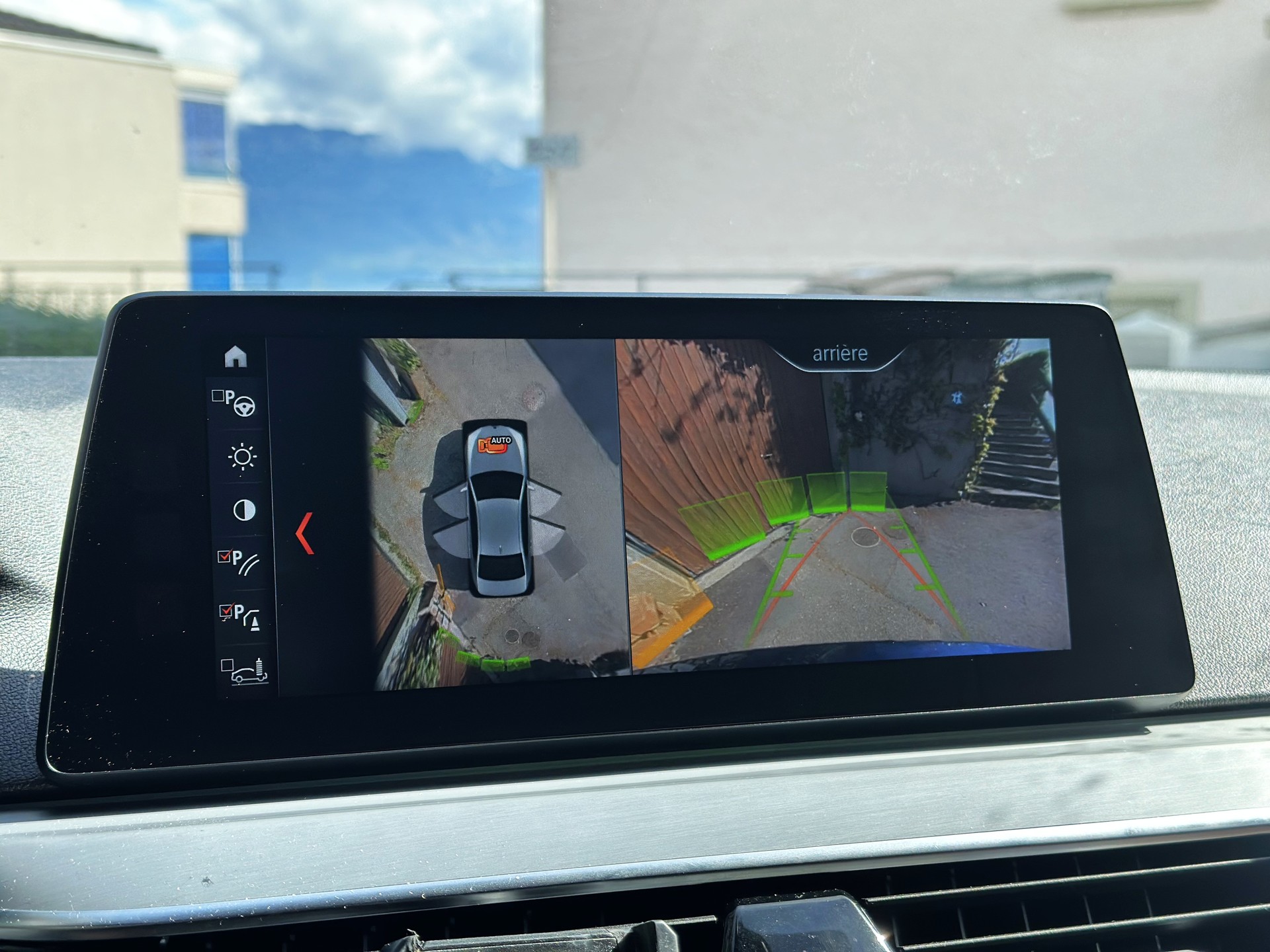BMW 530e iPerformance Sport Line Steptronic-image-13