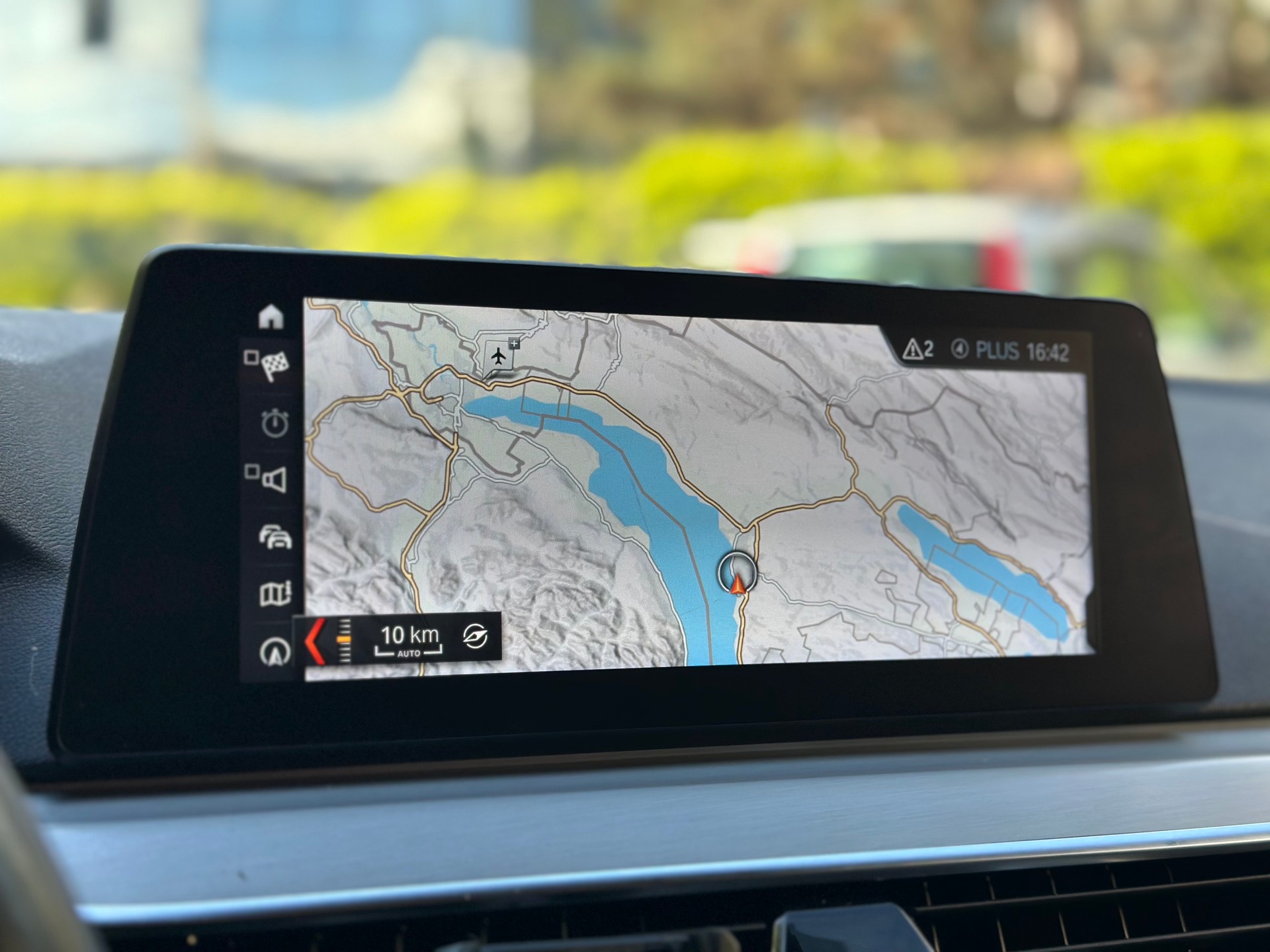 BMW 530e iPerformance Sport Line Steptronic-image-14