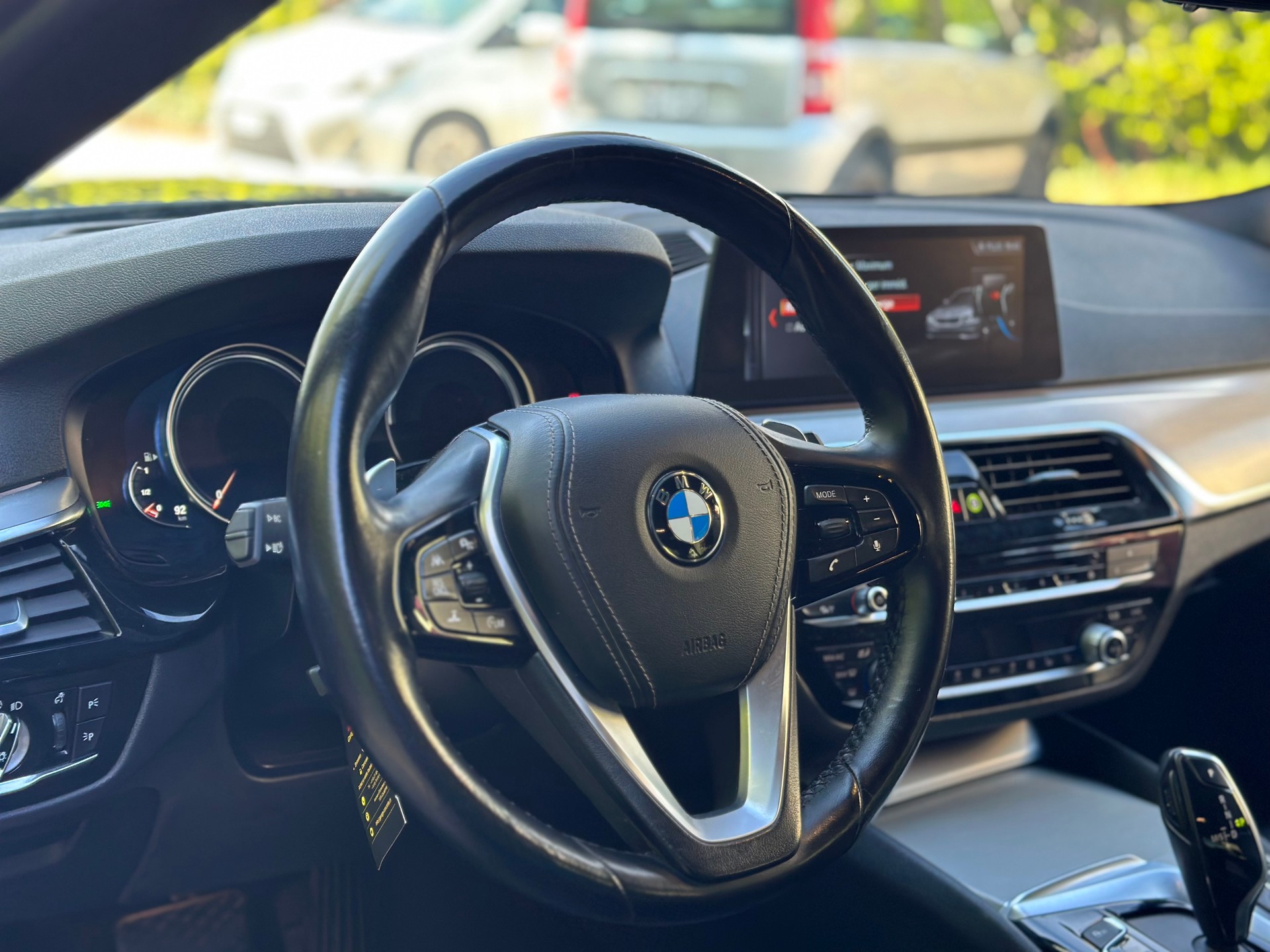 BMW 530e iPerformance Sport Line Steptronic-image-12