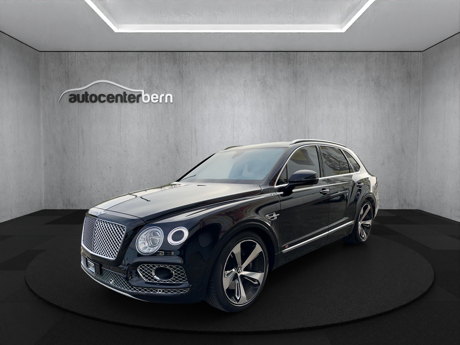 BENTLEY Bentayga W12 First Edition-showroom-element-2