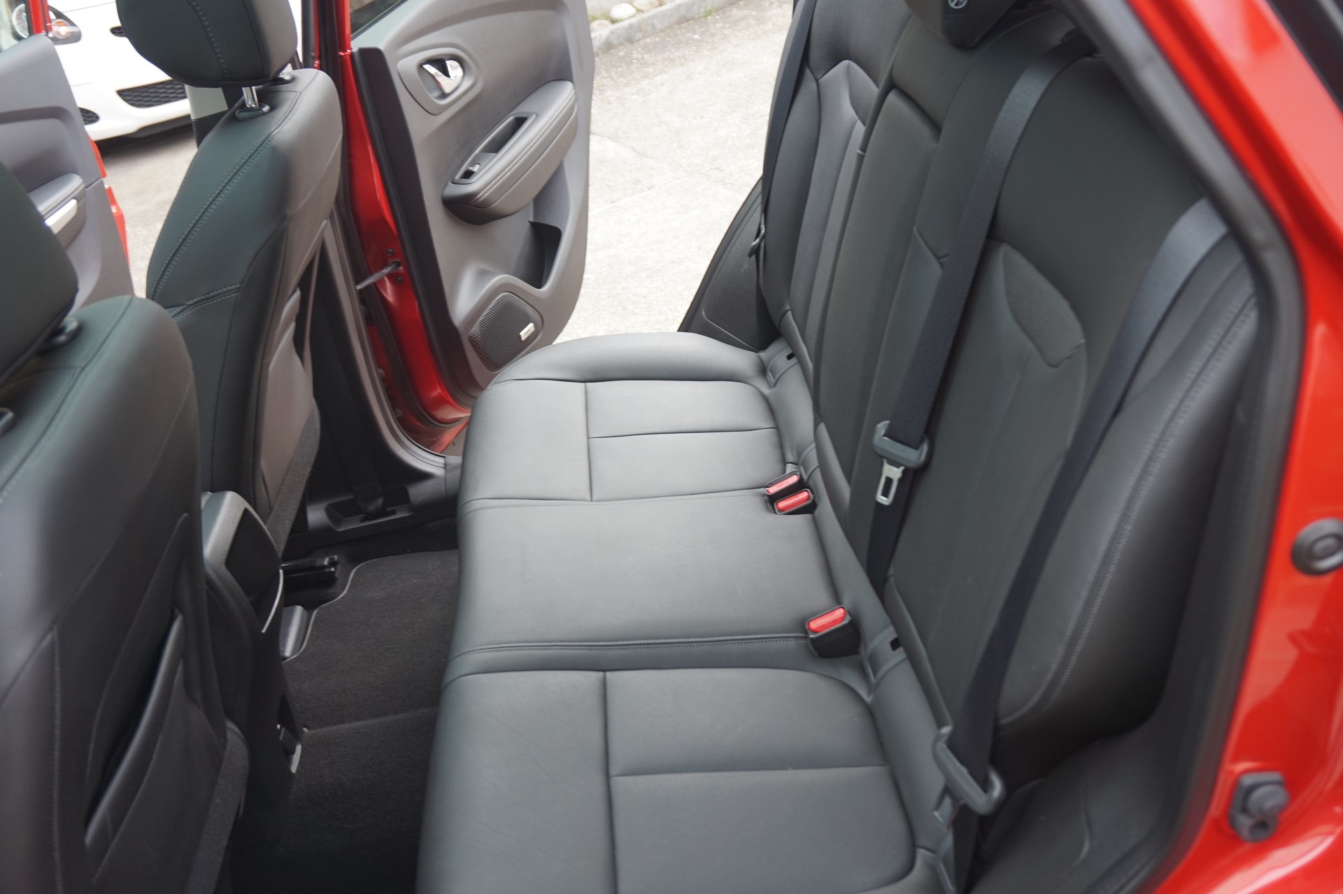 RENAULT Kadjar 1.6 dCi Bose 4x4-image-13