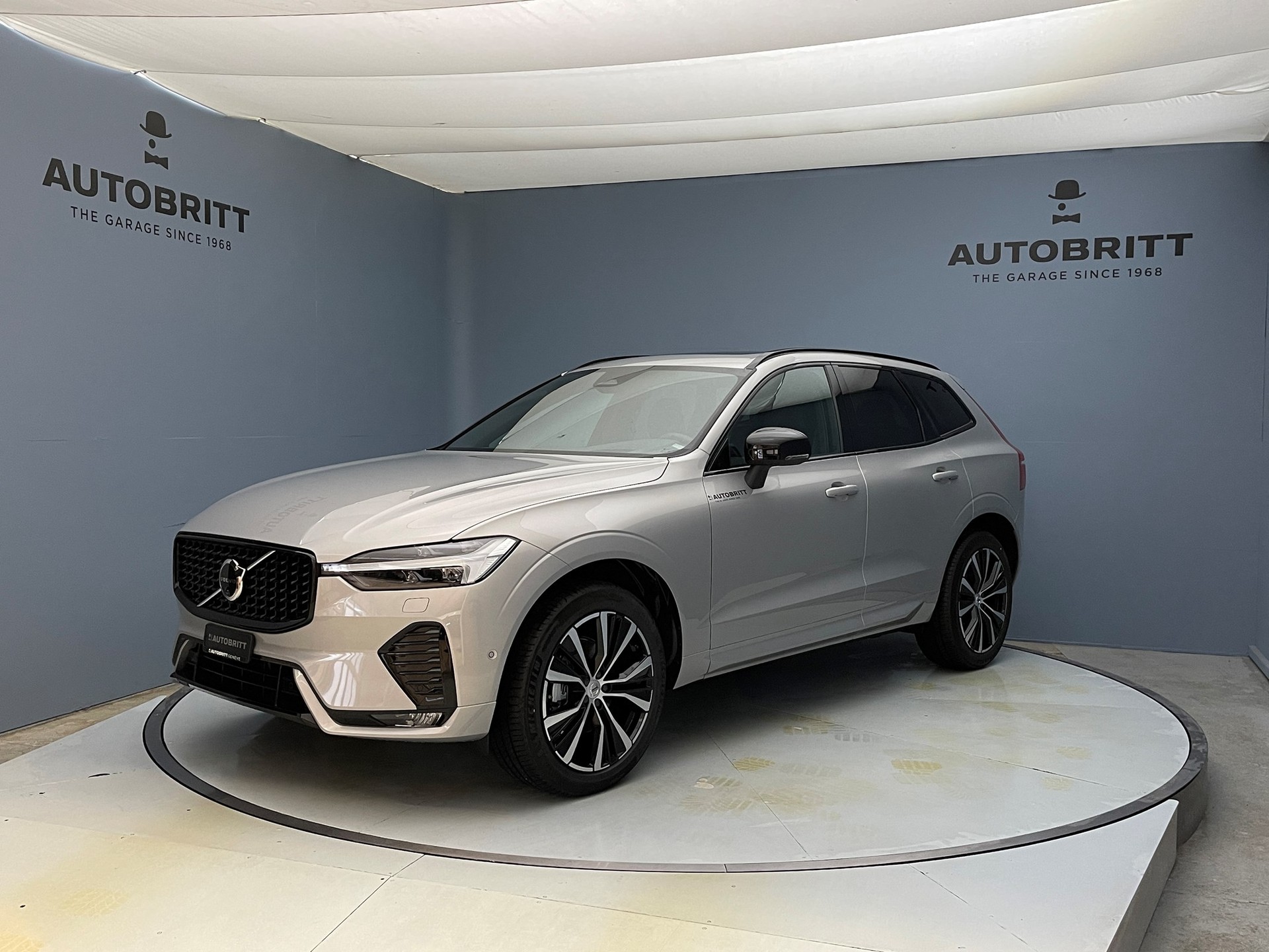 VOLVO XC60 2.0 B5 MH Core AWD