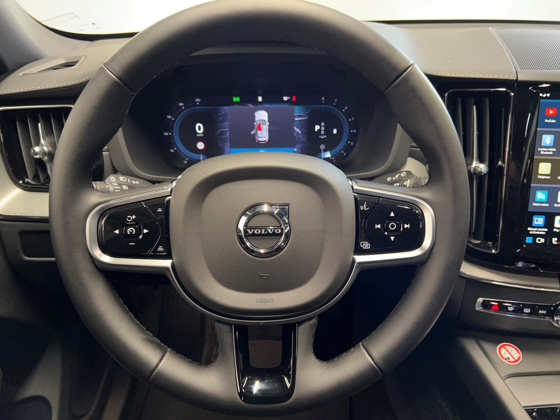 VOLVO XC60 2.0 B5 MH Core AWD-image-11