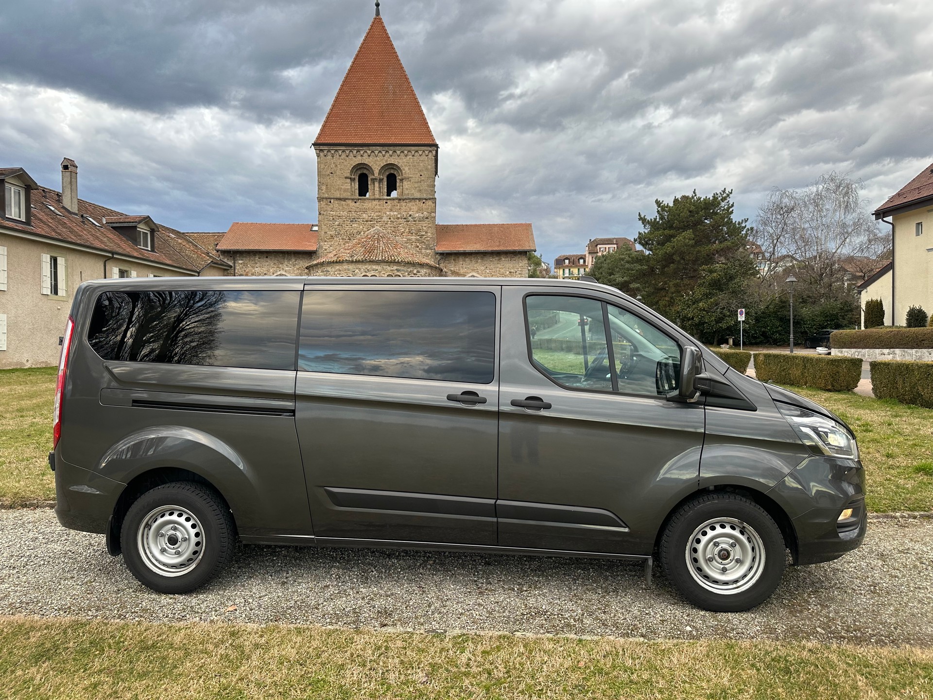 FORD Transit Custom 320 L2H1 Trend A-showroom-element-1