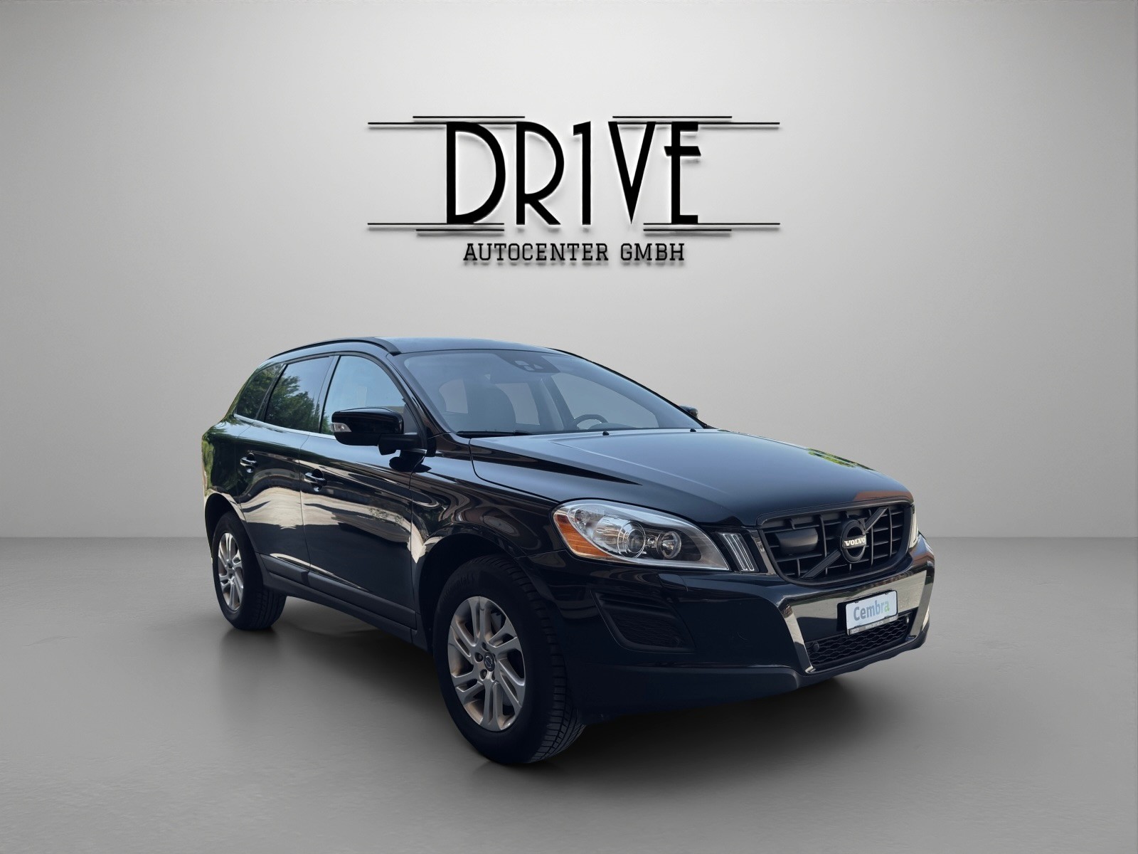 VOLVO XC60 D4 AWD Momentum Geartronic-showroom-element-2