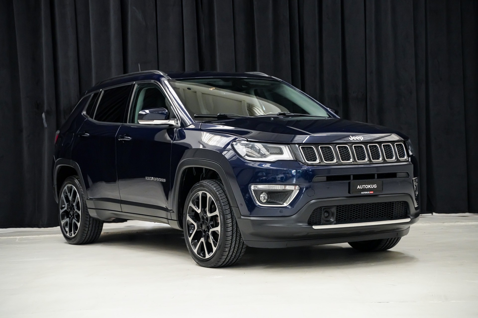 JEEP Compass 1.4 Turbo Limited AWD 9ATX-showroom-element-2