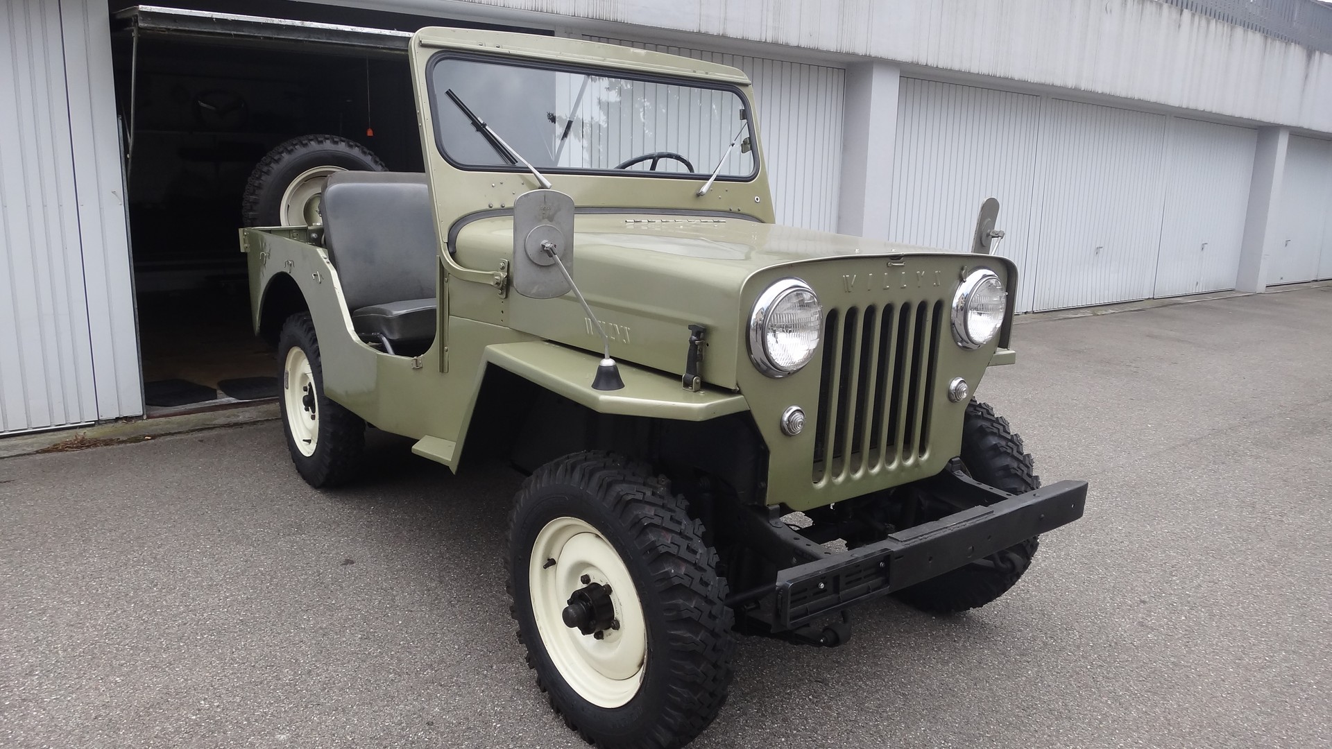 WILLYS-showroom-element-1