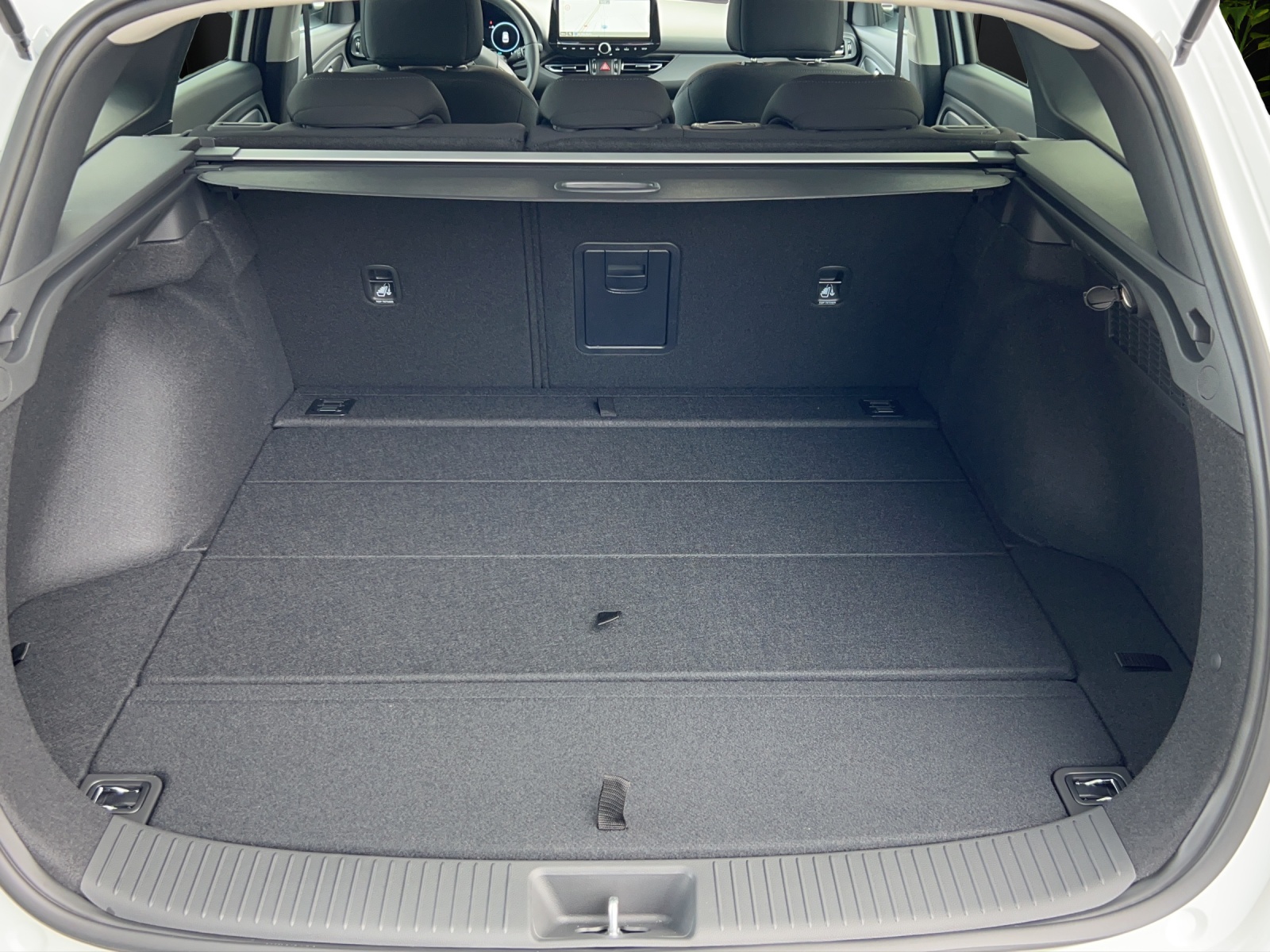 Image HYUNDAI I30 i30 1.5 T-GDi Amplia 48V MH DCT